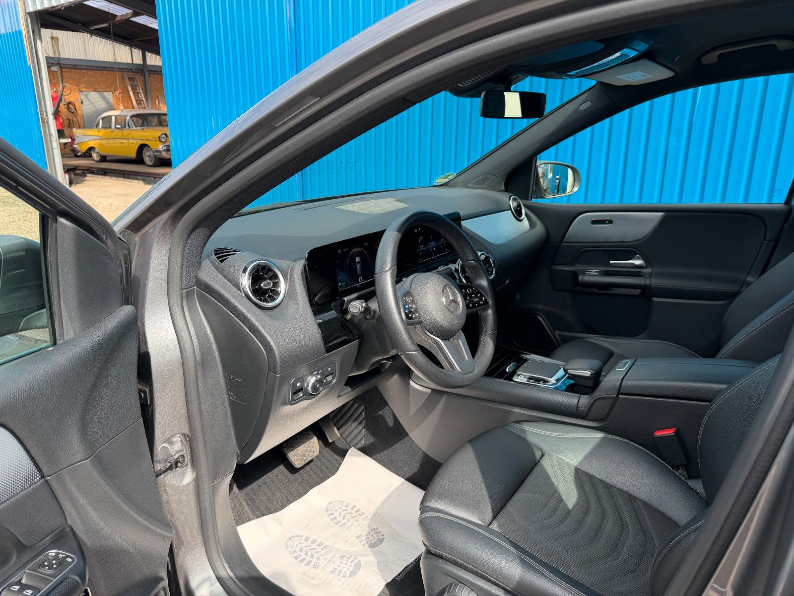 Fahrzeugabbildung Mercedes-Benz B 180**Automatik**62 TKM**AHK**LED**Digital**