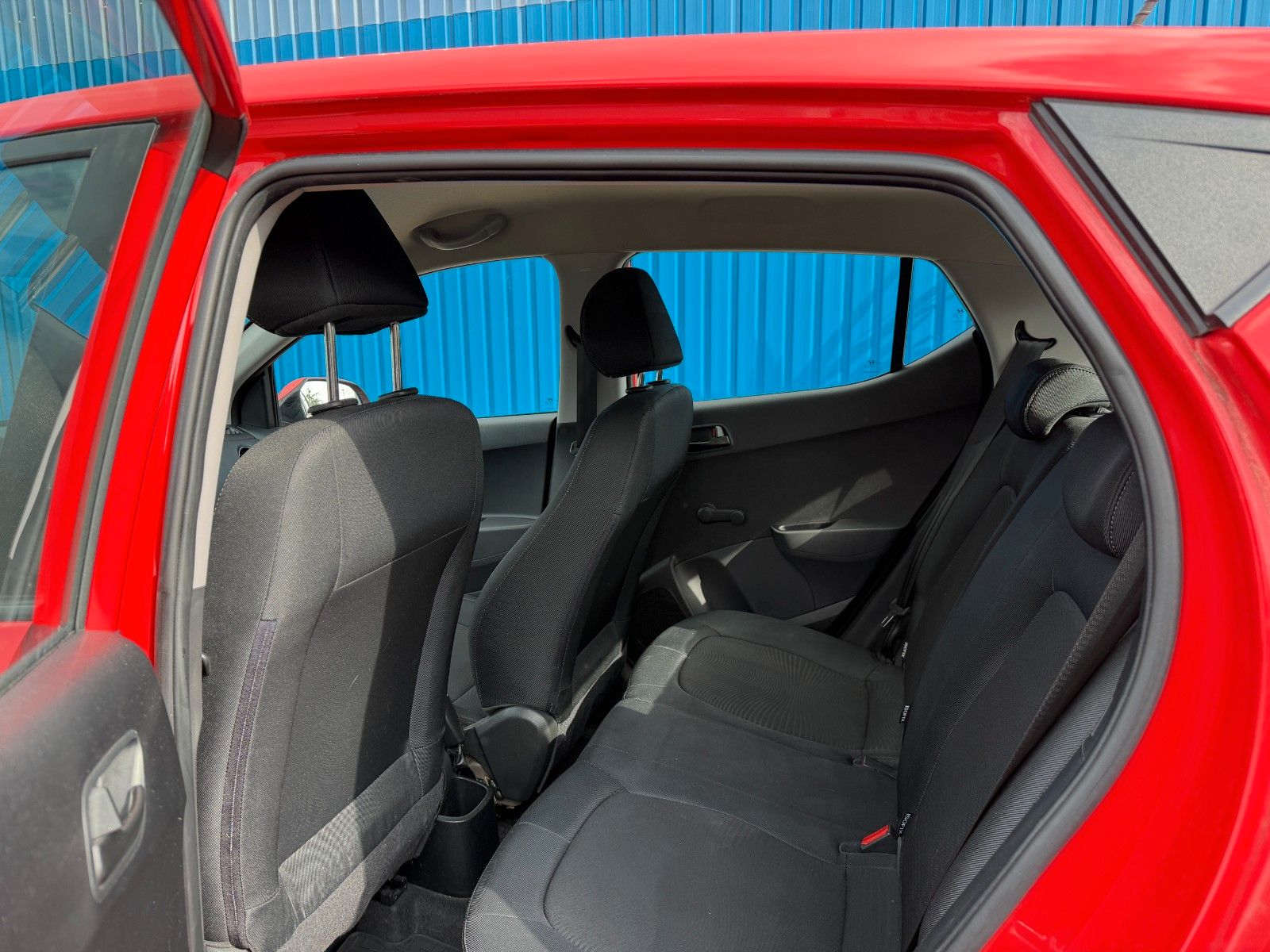 Fahrzeugabbildung Hyundai i10**57 TKM**CarPlay**Klima**Tempo**