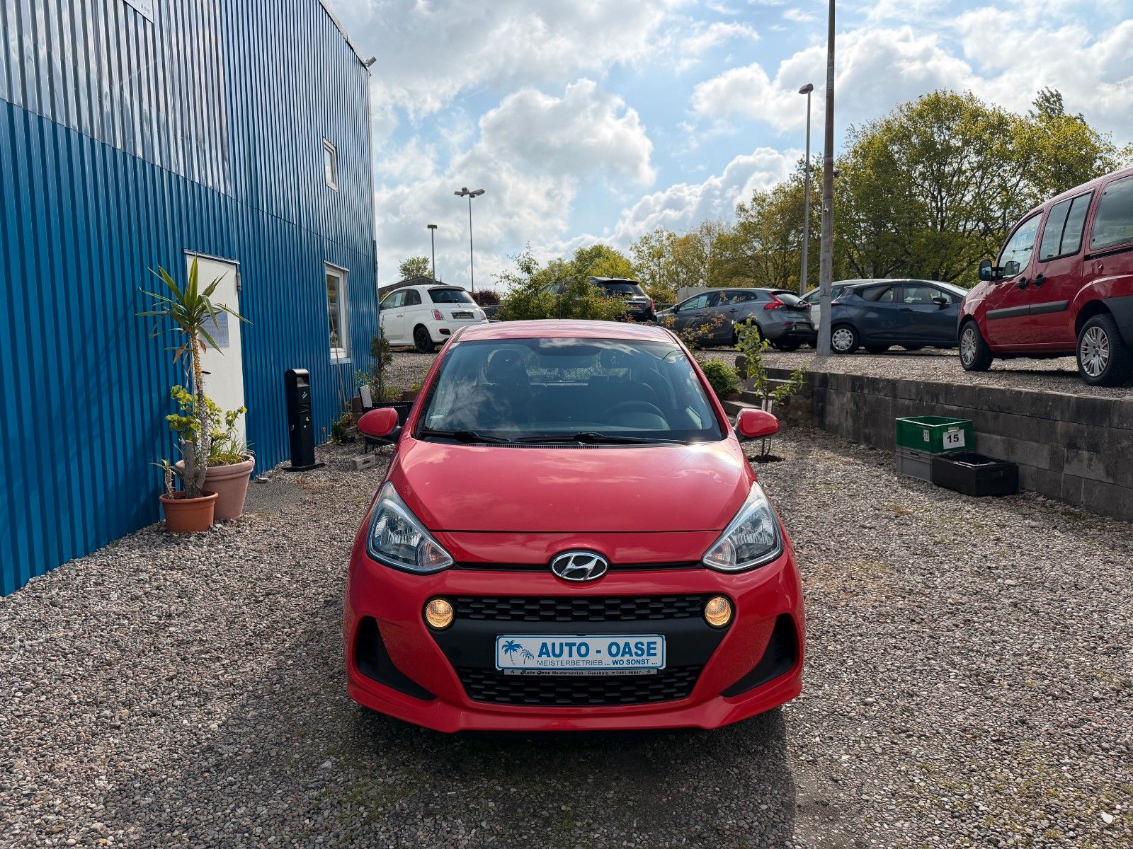 Fahrzeugabbildung Hyundai i10**57 TKM**CarPlay**Klima**Tempo**