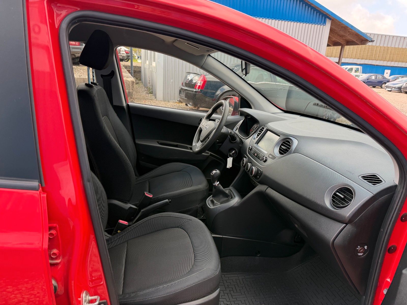 Fahrzeugabbildung Hyundai i10**57 TKM**CarPlay**Klima**Tempo**