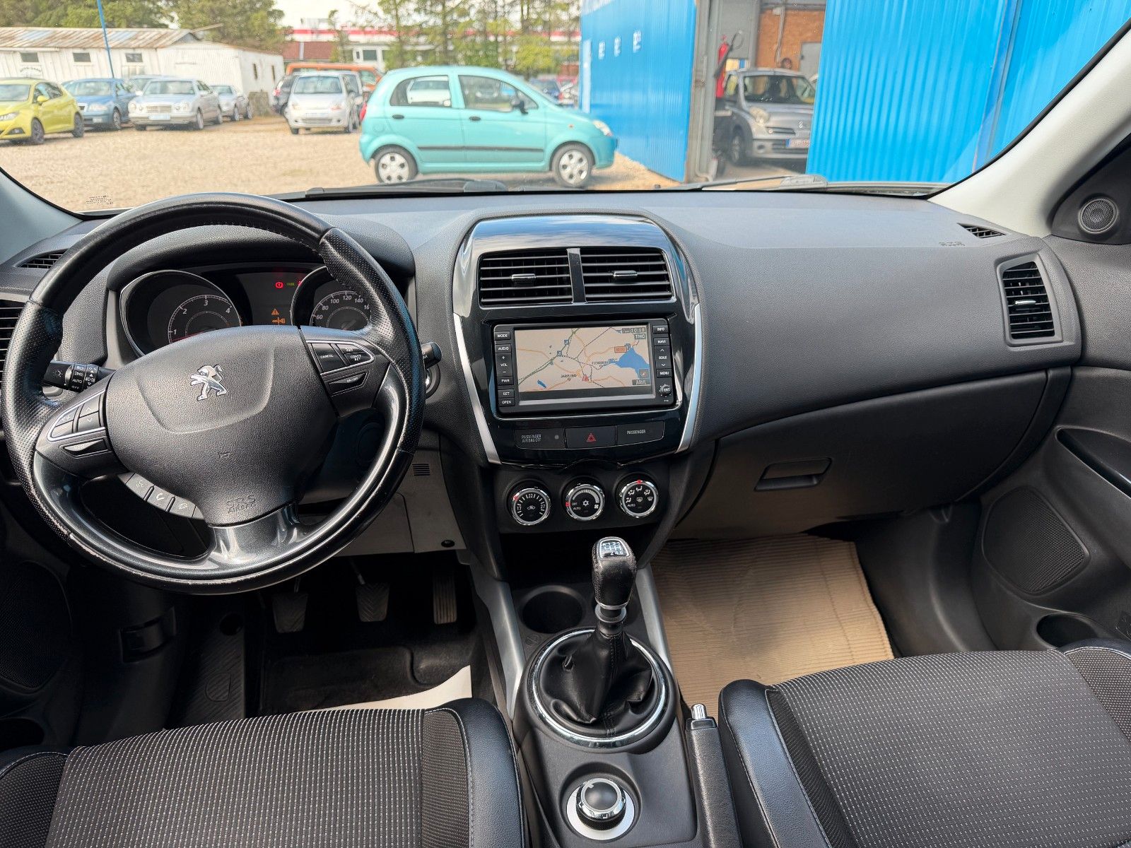 Fahrzeugabbildung Peugeot 4008 Allure 4WD**Navi*AHK*Keyles-GO**