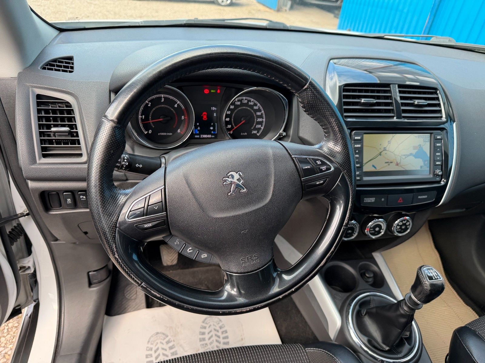 Fahrzeugabbildung Peugeot 4008 Allure 4WD**Navi*AHK*Keyles-GO**
