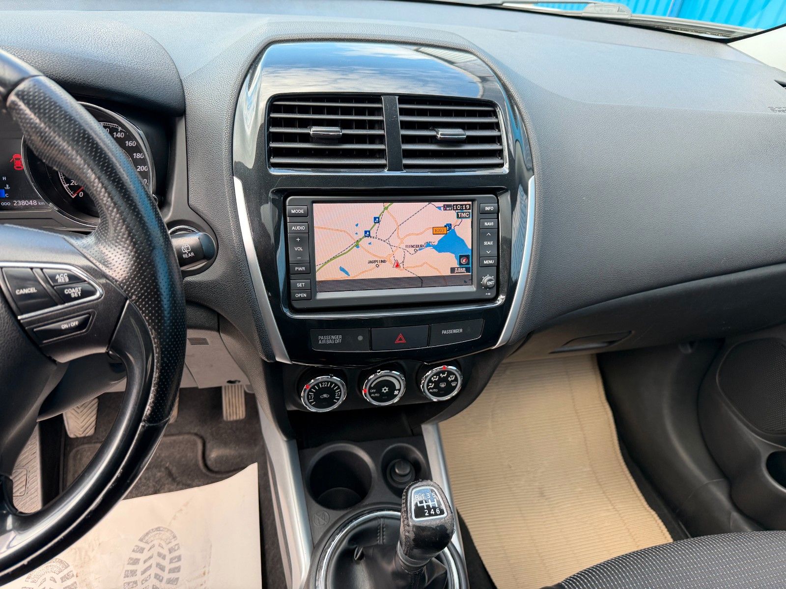 Fahrzeugabbildung Peugeot 4008 Allure 4WD**Navi*AHK*Keyles-GO**