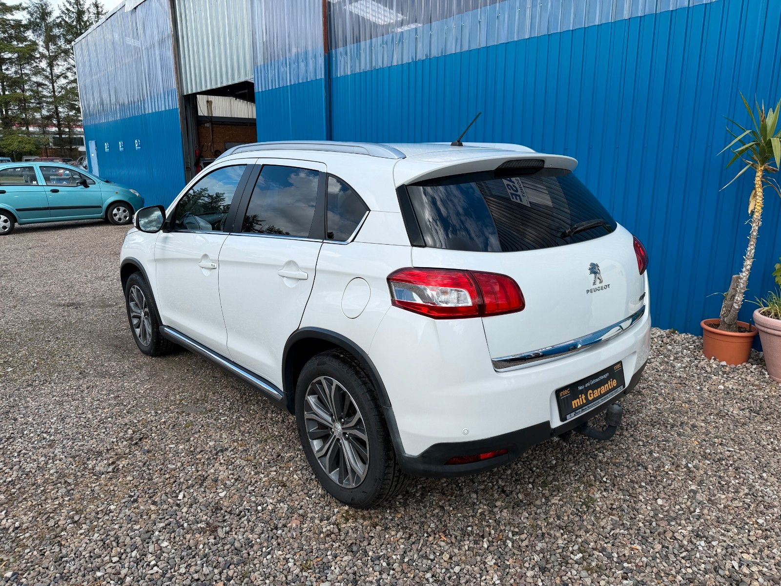 Fahrzeugabbildung Peugeot 4008 Allure 4WD**Navi*AHK*Keyles-GO**