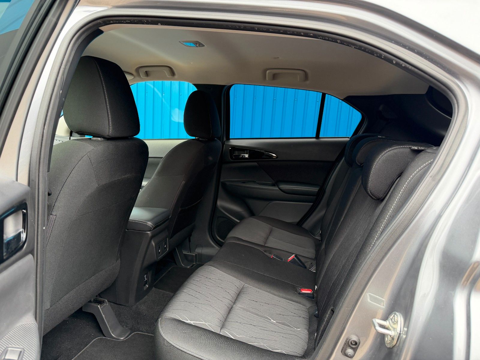 Fahrzeugabbildung Mitsubishi Eclipse*Cross Intro Edition**Head up**KEY**360°*