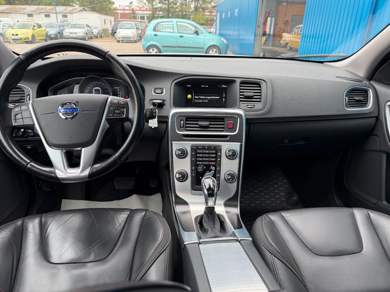Fahrzeugabbildung Volvo V60 Kombi Ocean Race**Automatik*Tempomat**