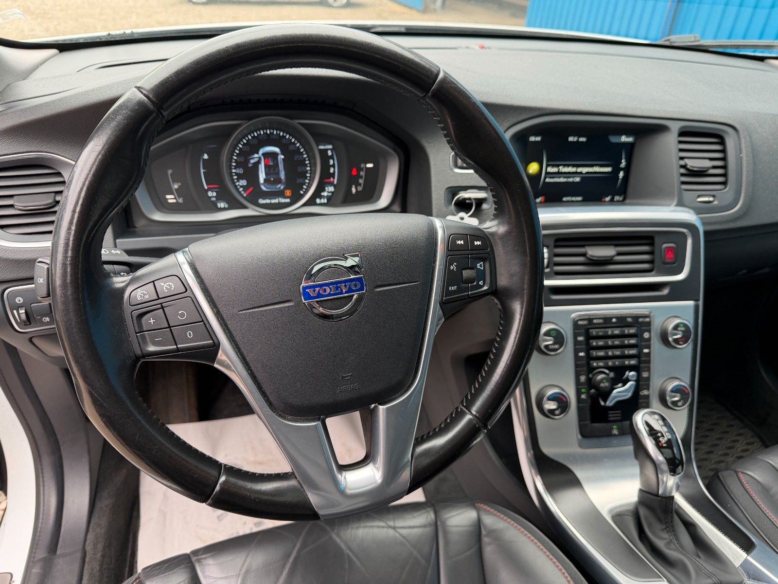 Fahrzeugabbildung Volvo V60 Kombi Ocean Race**Automatik*Tempomat**