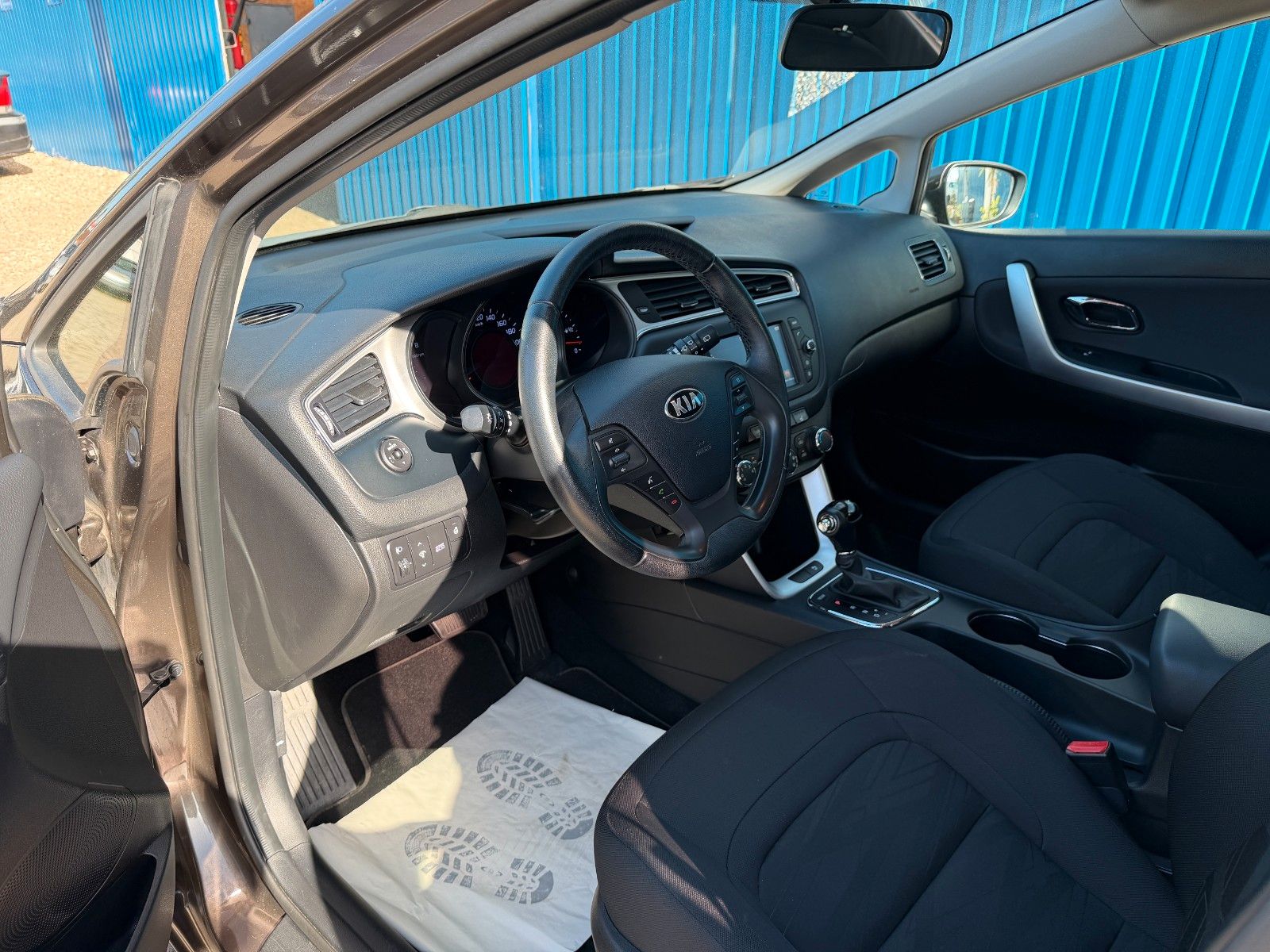 Fahrzeugabbildung Kia Cee'd Sportswagon**Automatik**90 TKM**Kamera**Le