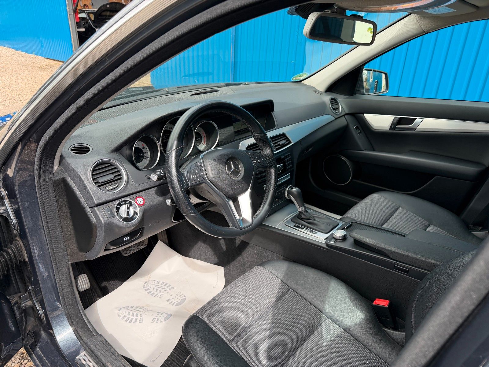 Fahrzeugabbildung Mercedes-Benz C 220 T CDI BlueEfficiency**Automatik*Xenon**