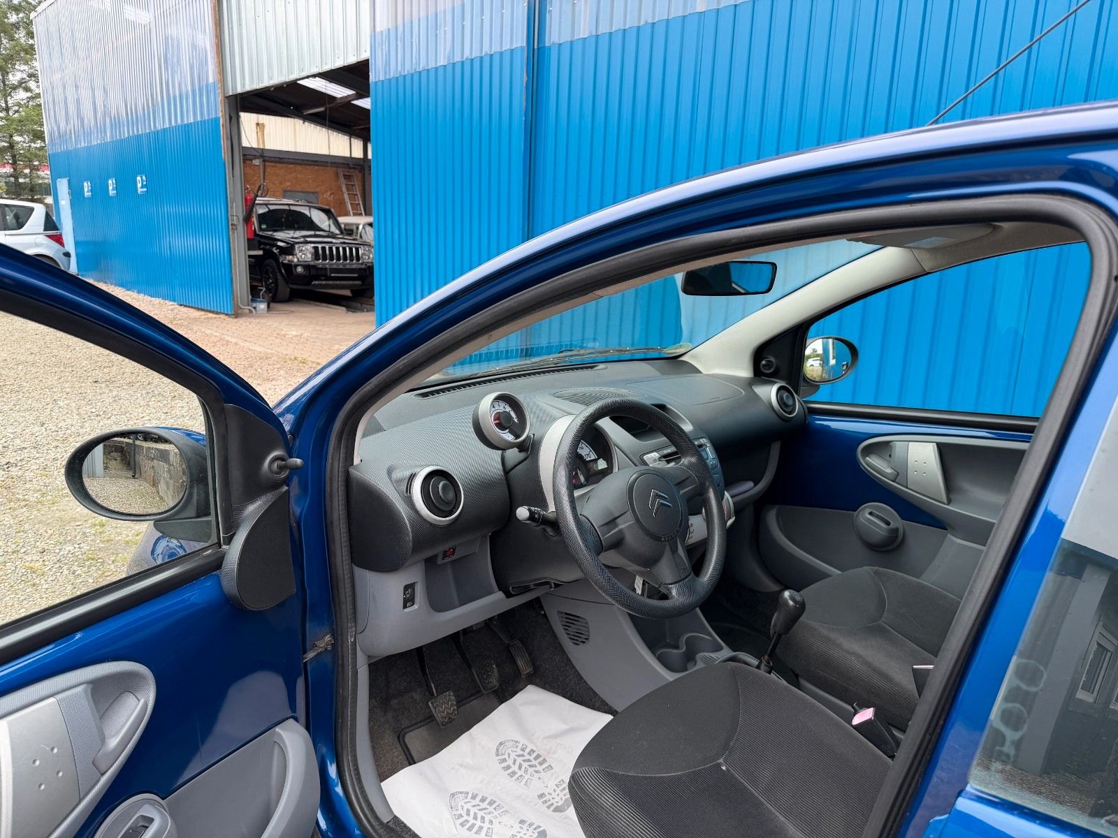 Fahrzeugabbildung Citroën C1 Style**HU&AU neu*Allwetterreifen**
