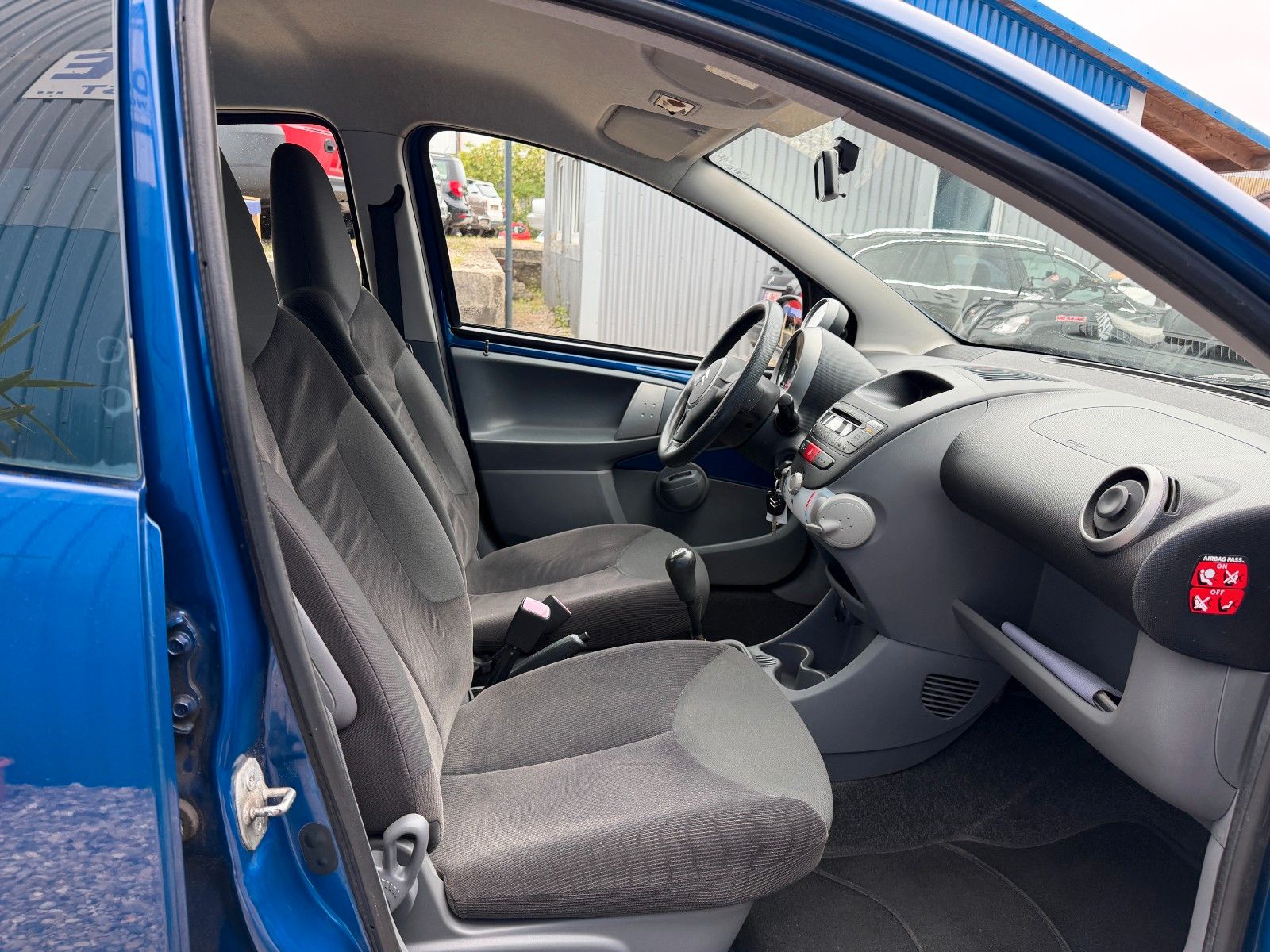 Fahrzeugabbildung Citroën C1 Style**HU&AU neu*Allwetterreifen**