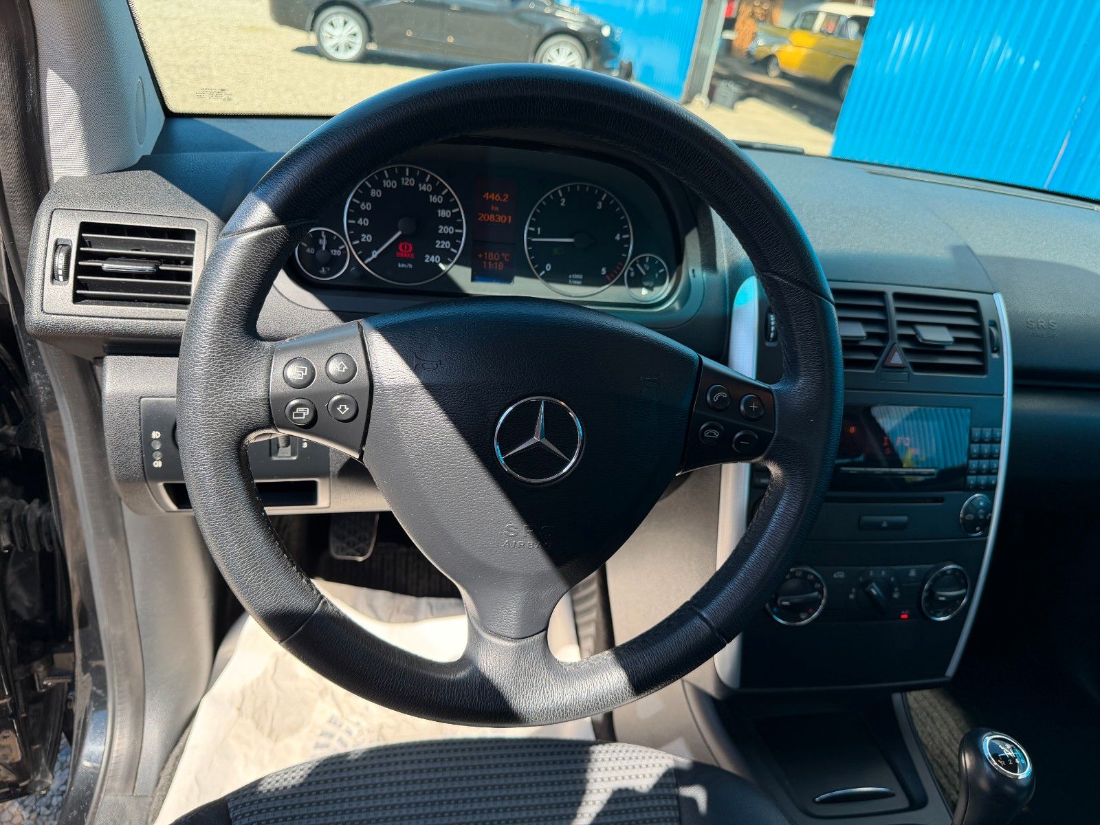 Fahrzeugabbildung Mercedes-Benz A 180**Avantgarde**Klima**AHK**2.HAND**