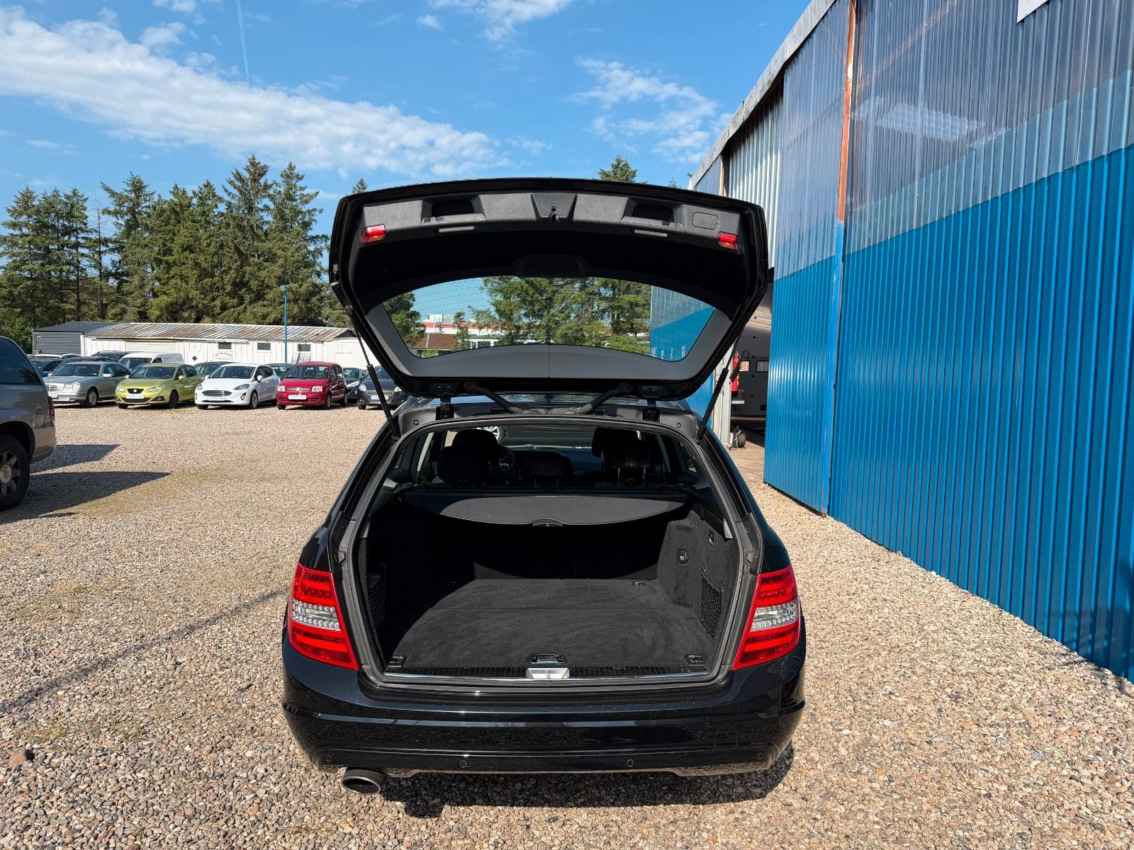 Fahrzeugabbildung Mercedes-Benz C 220 T CDI BlueEfficiency**Automatik*Xenon**