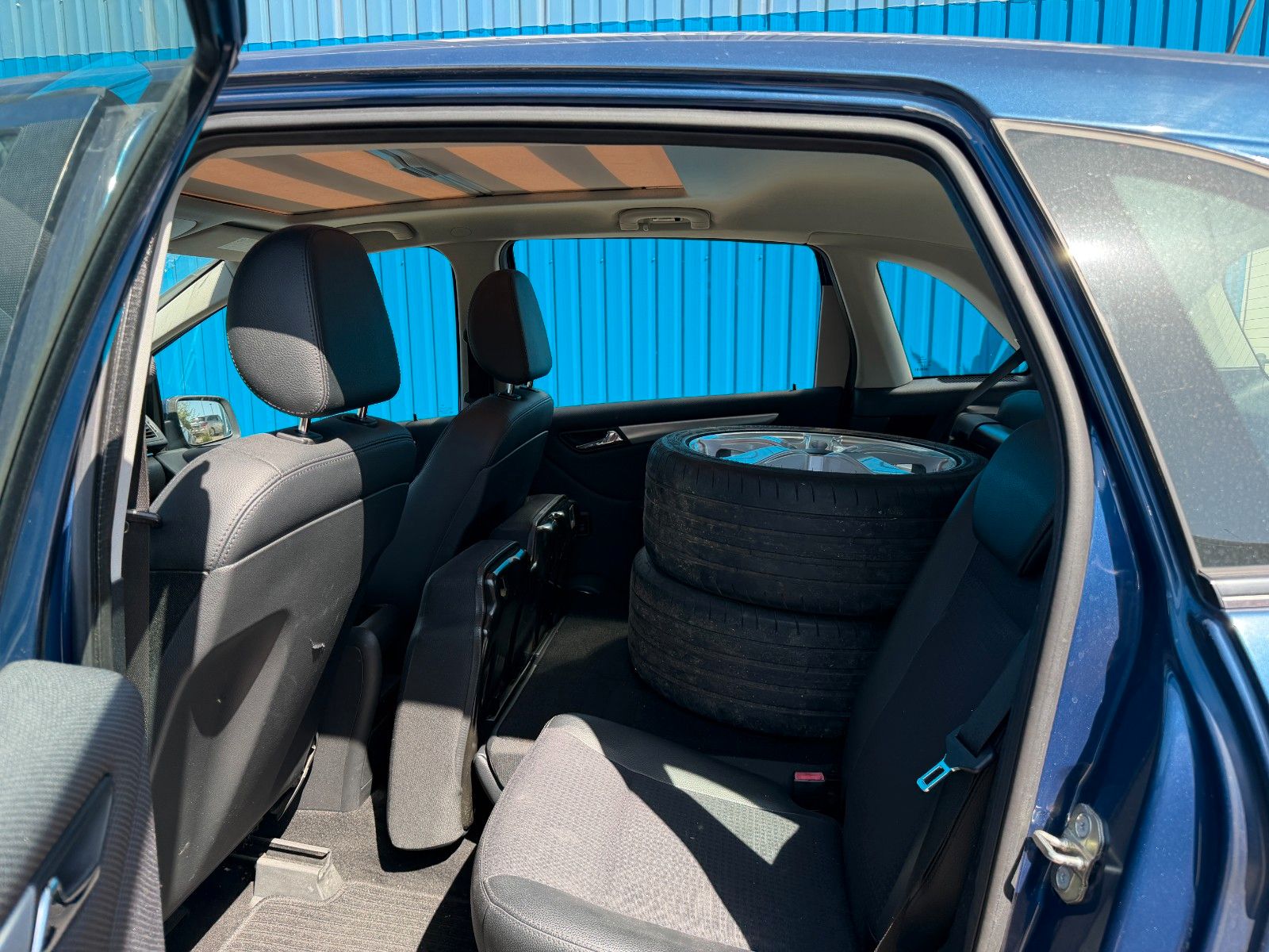 Fahrzeugabbildung Mercedes-Benz B 200 Turbo**8 Fach*Sitzhzn*Pano*PDC**
