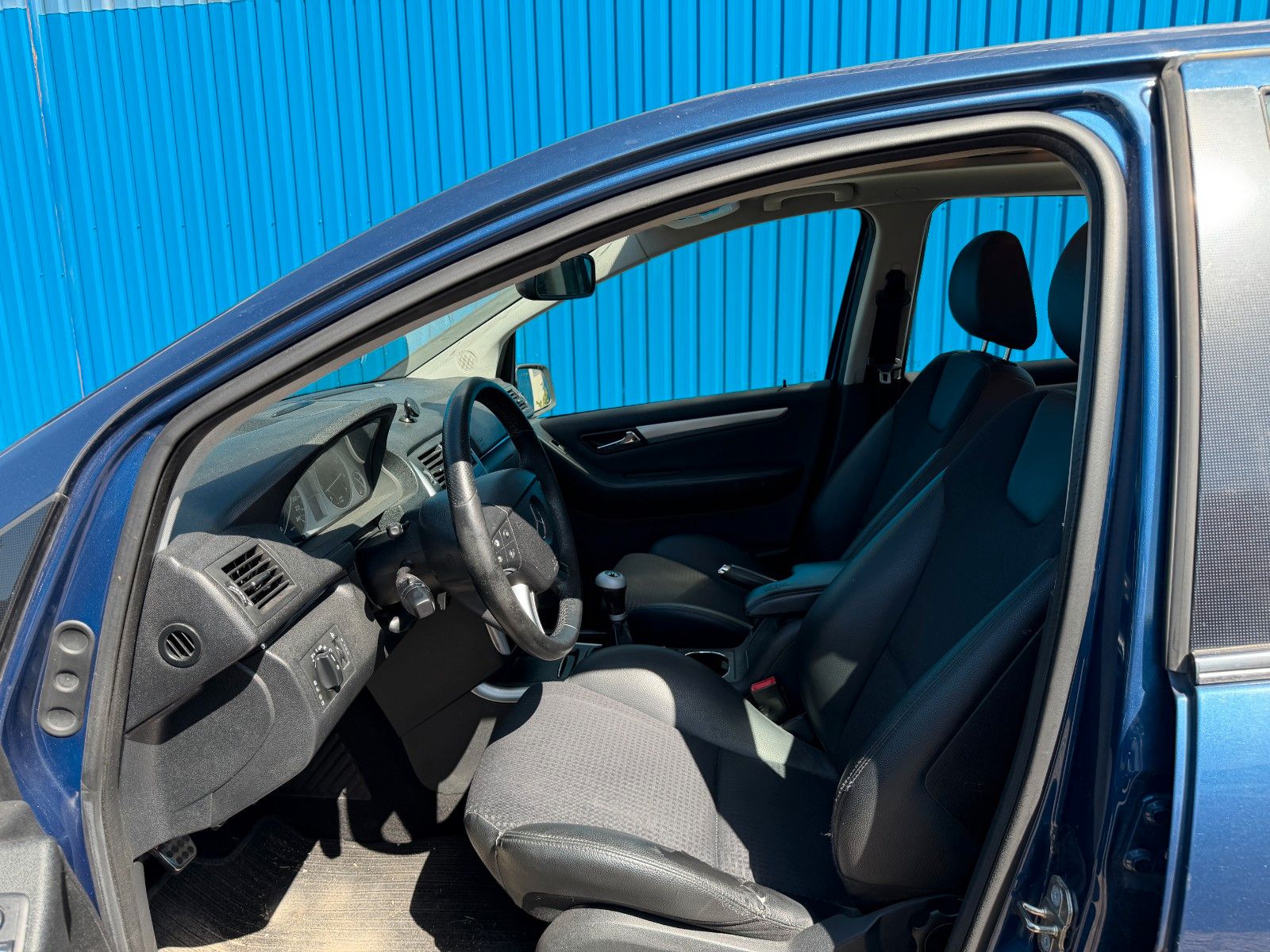 Fahrzeugabbildung Mercedes-Benz B 200 Turbo**8 Fach*Sitzhzn*Pano*PDC**