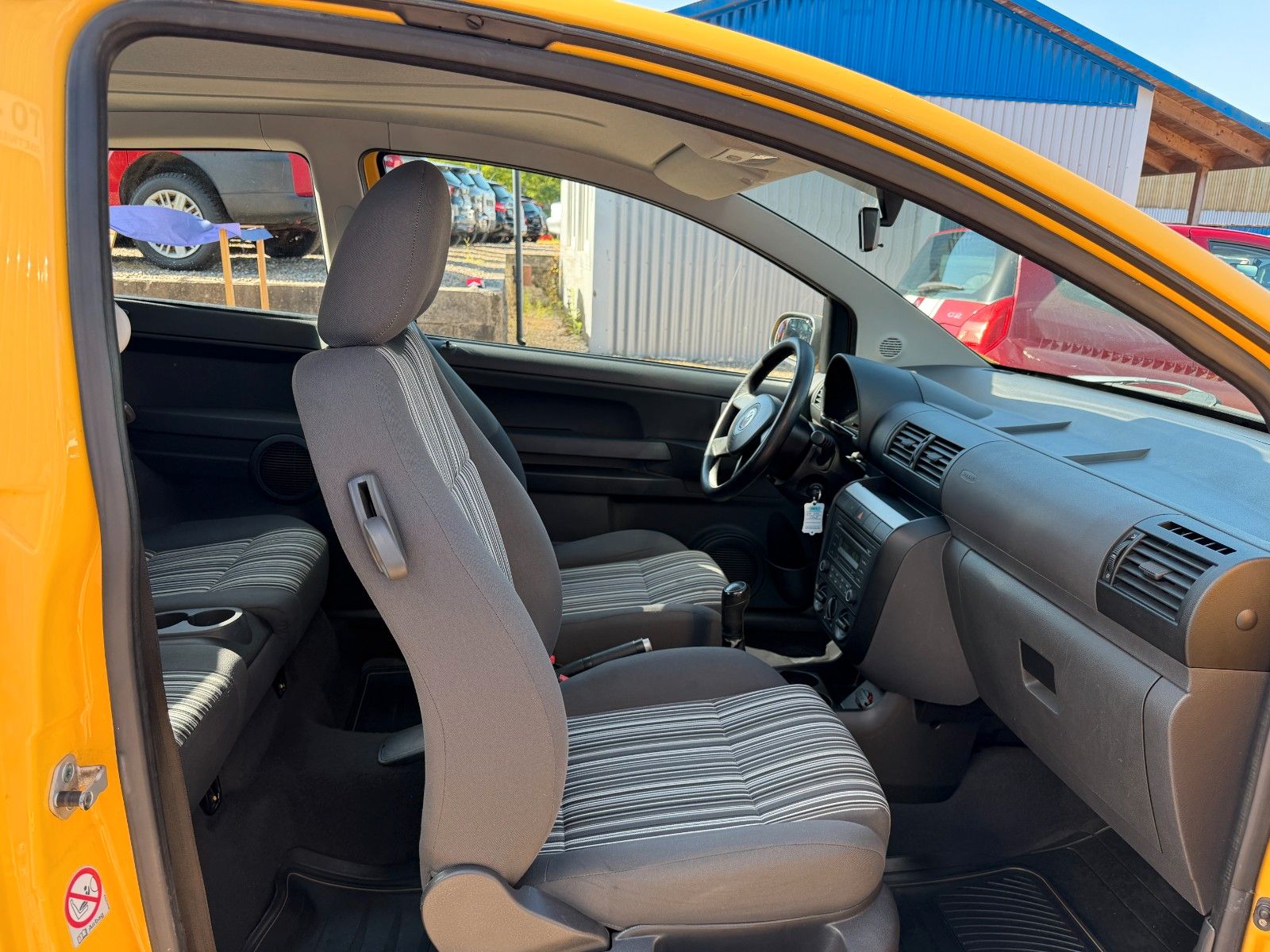 Fahrzeugabbildung Volkswagen Fox Basis**Klima*Allwetter*ISO-FIX*HU&AU neu**
