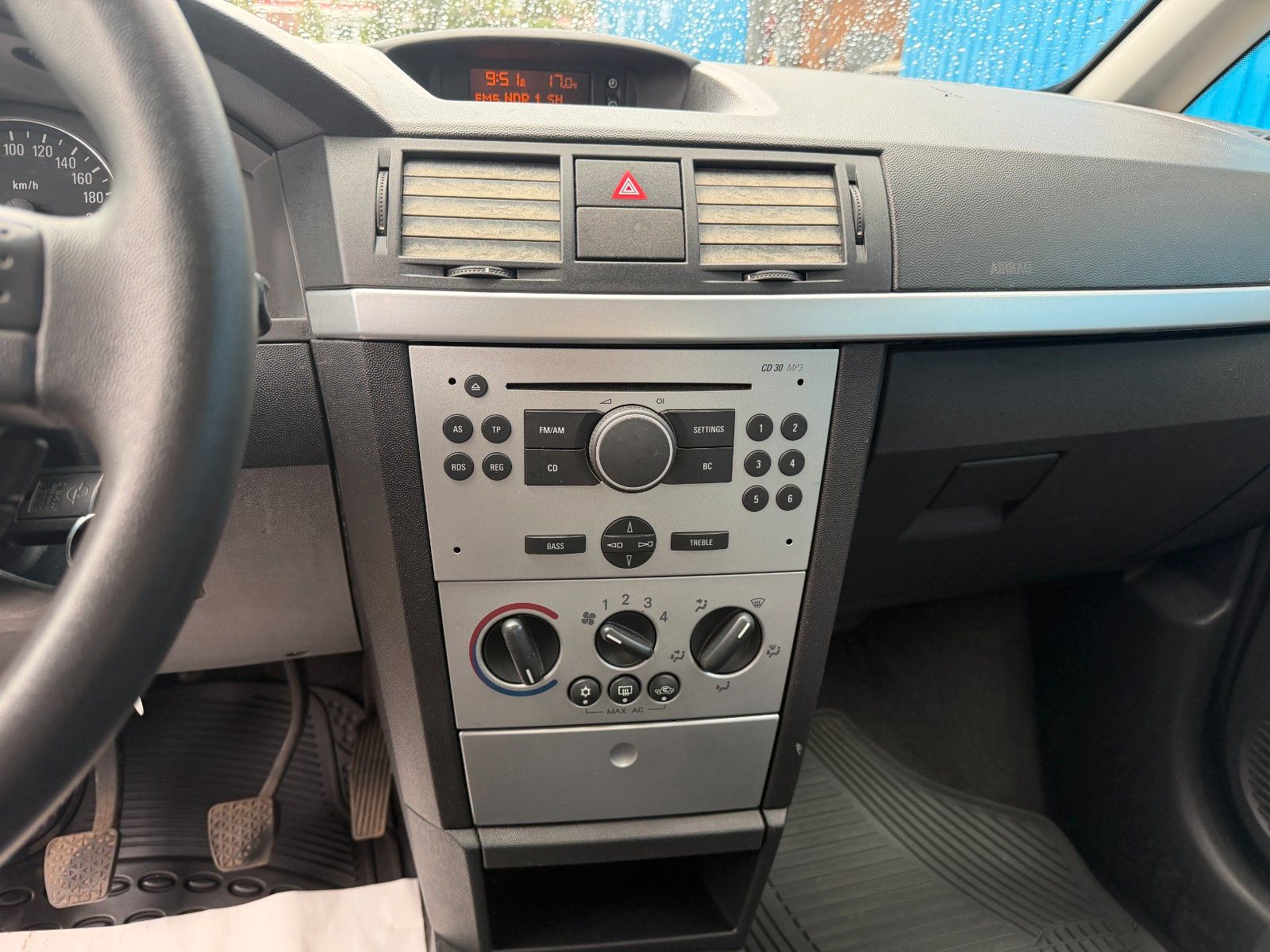Fahrzeugabbildung Opel Meriva 1.4 TWINPORT Cosmo**Klima*Allwetter**