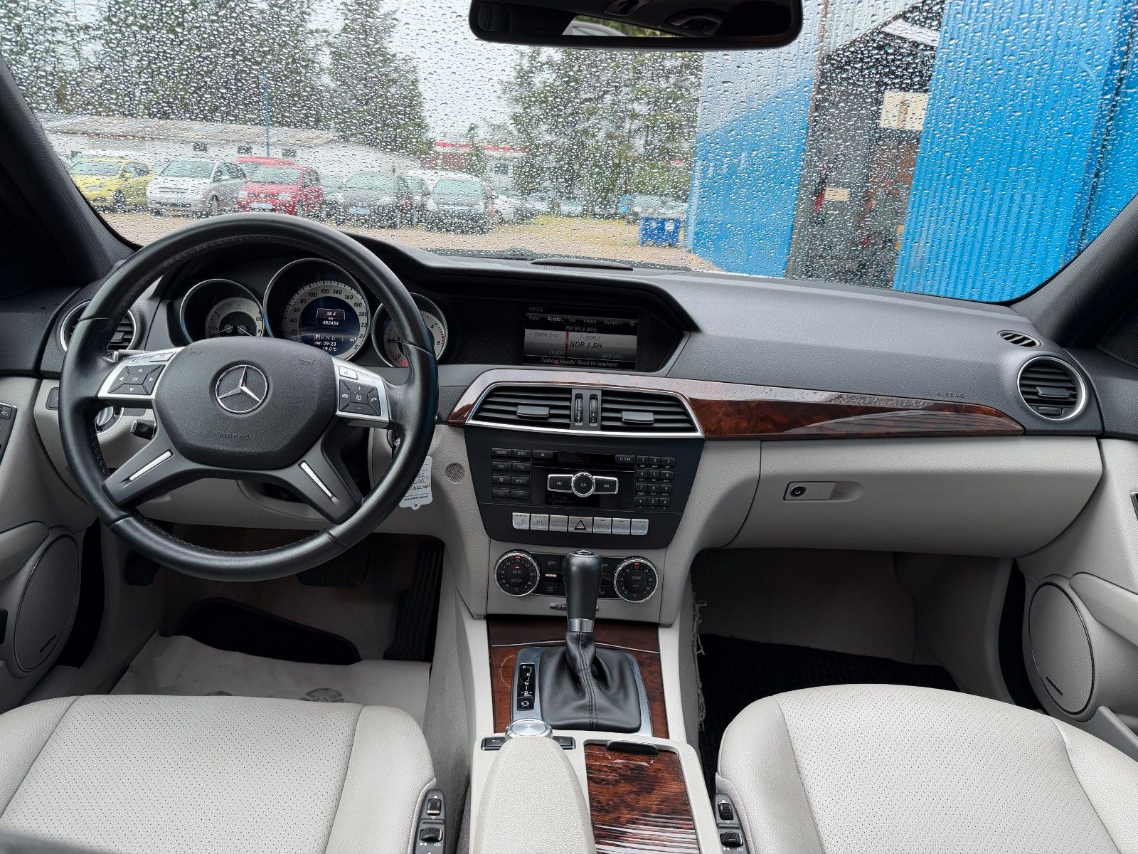 Fahrzeugabbildung Mercedes-Benz C 220 CDI BlueEfficiency**Motor läuft unrund**