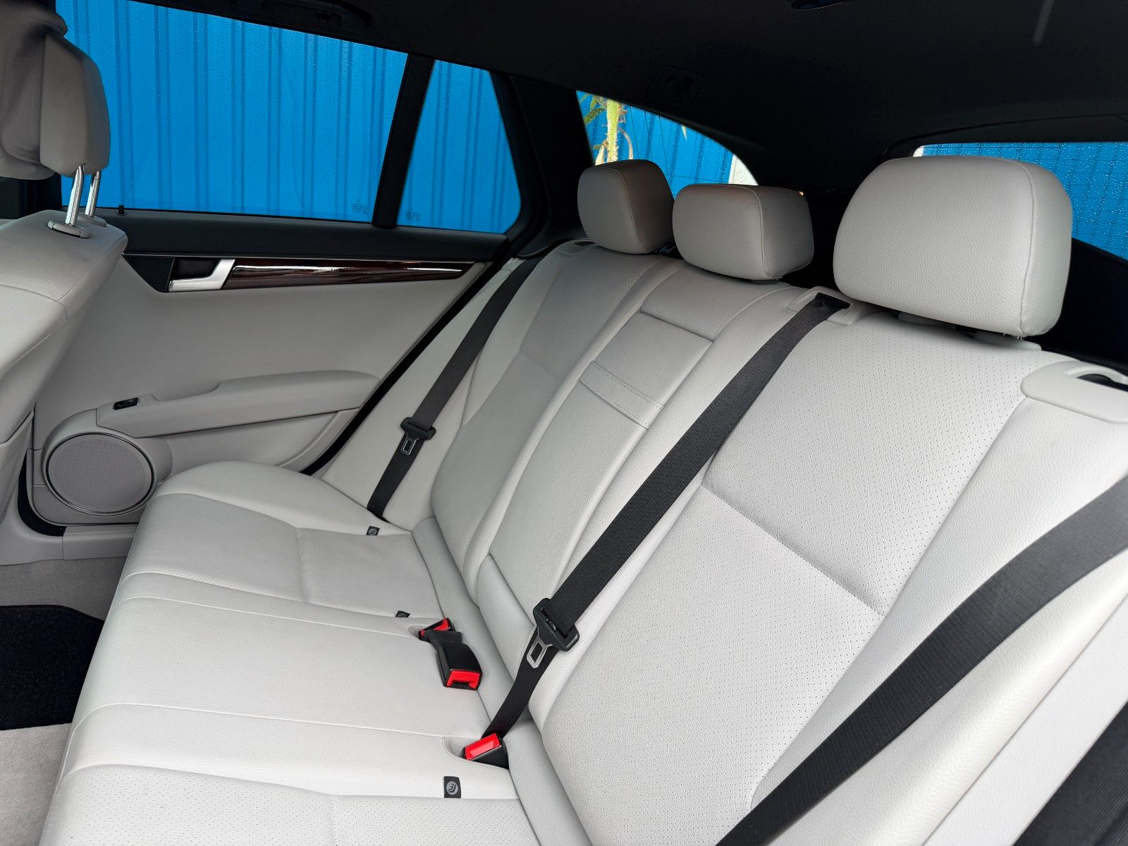 Fahrzeugabbildung Mercedes-Benz C 220 CDI BlueEfficiency**Motor läuft unrund**