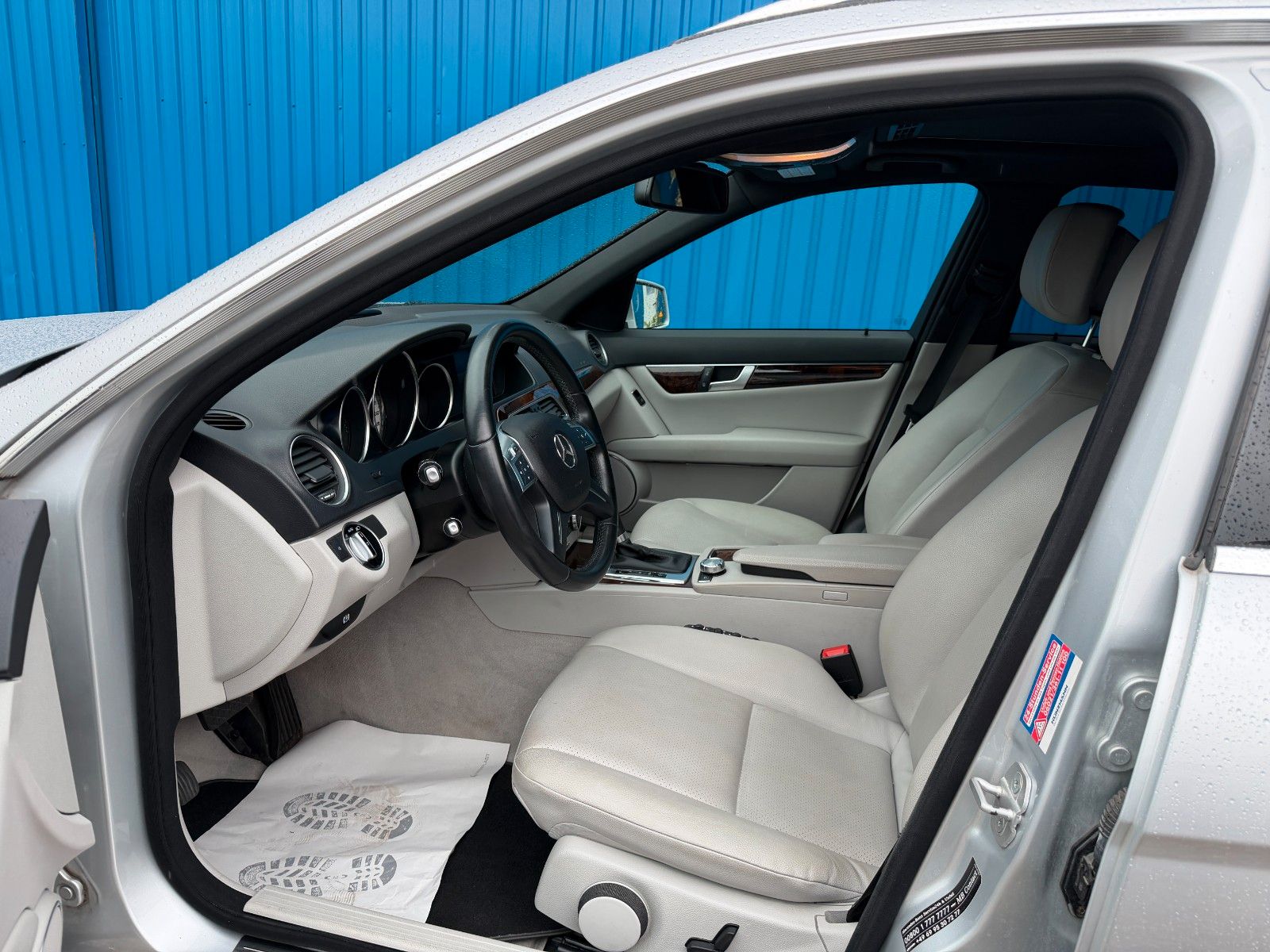 Fahrzeugabbildung Mercedes-Benz C 220 CDI BlueEfficiency**Motor läuft unrund**