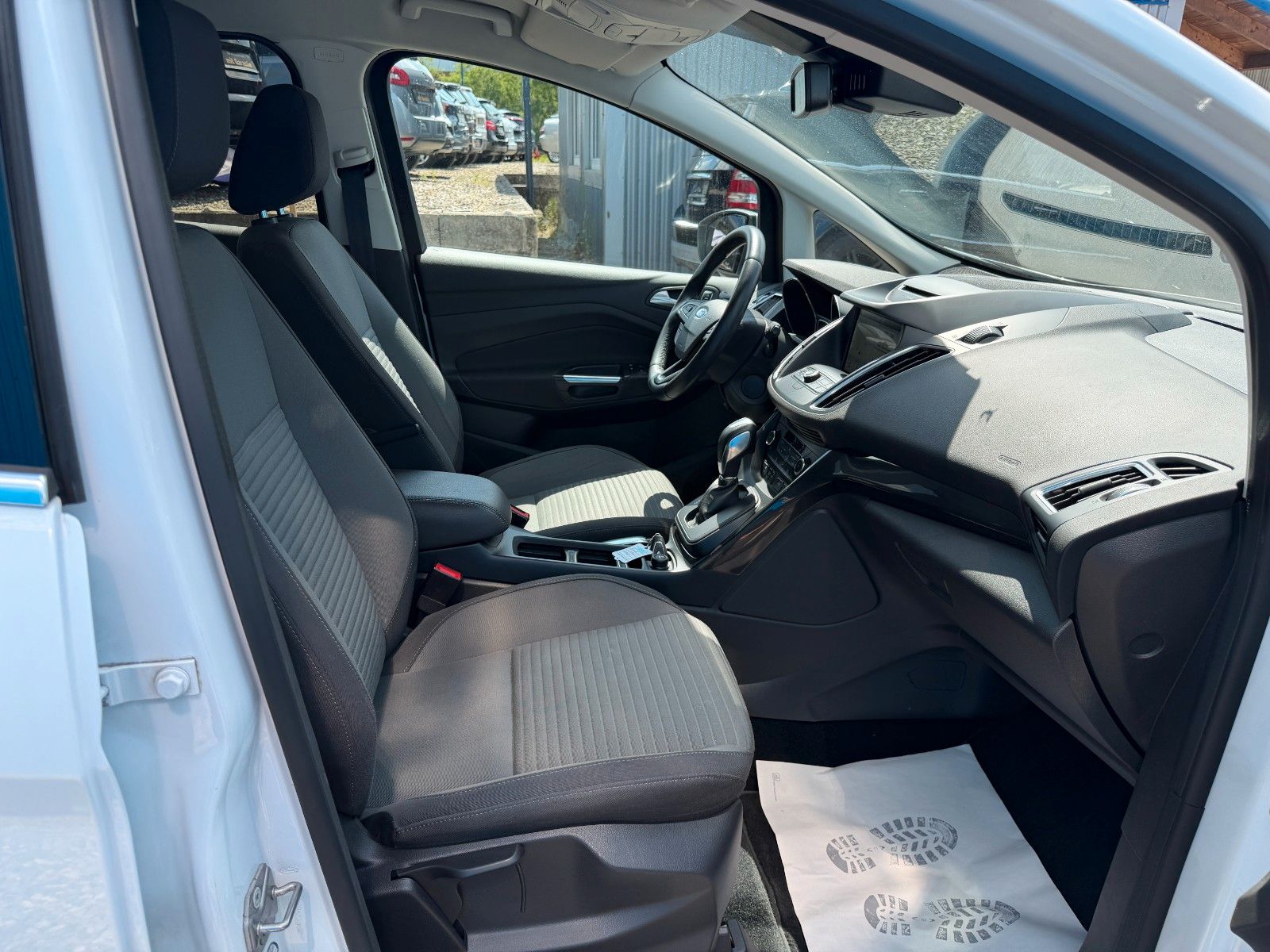 Fahrzeugabbildung Ford C-Max C-MAX*Titanium*AUTOMATIK*AHK**