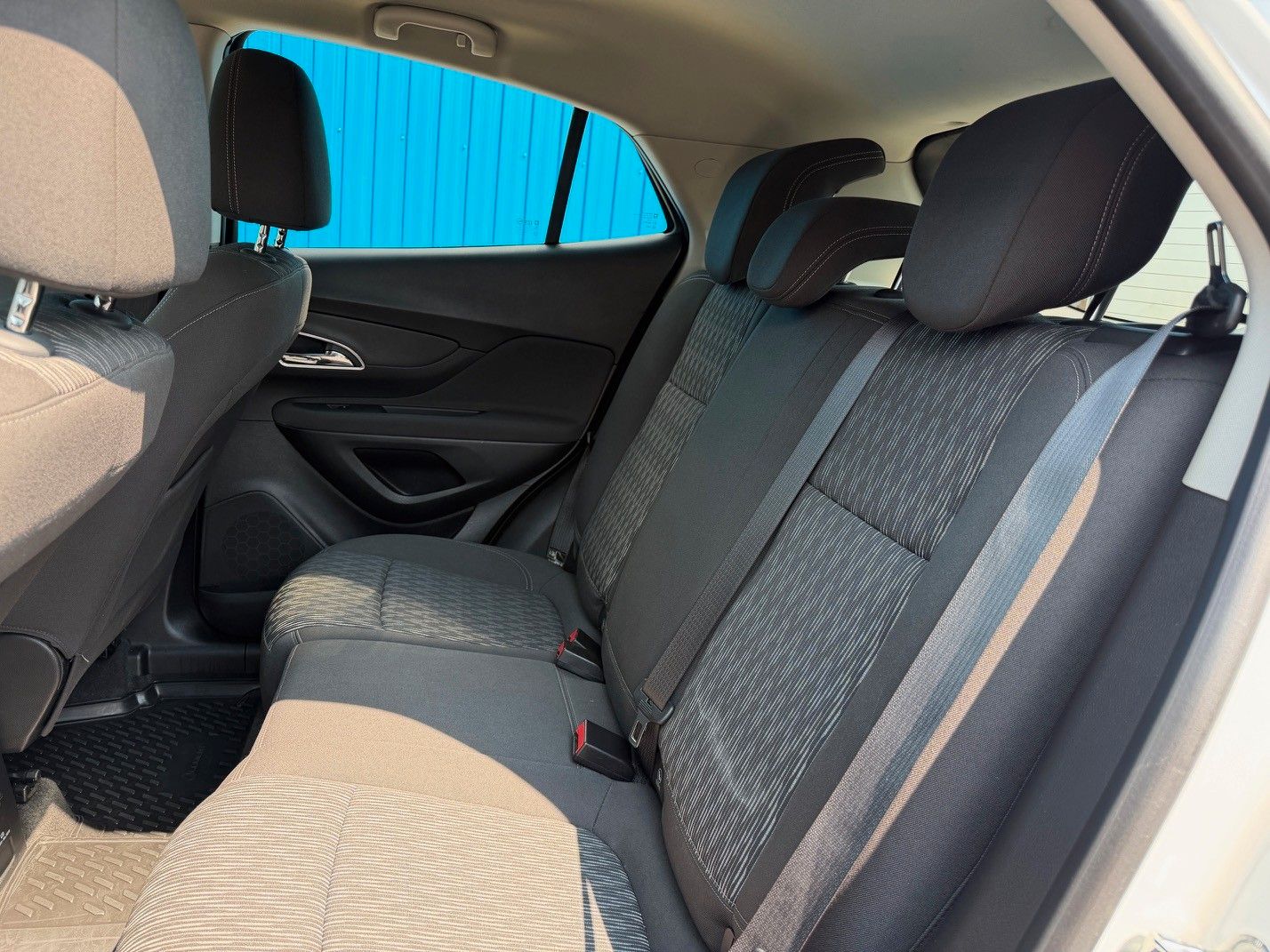 Fahrzeugabbildung Opel Mokka Edition ecoFlex 4x4**Allwetter*ALU*PDC**