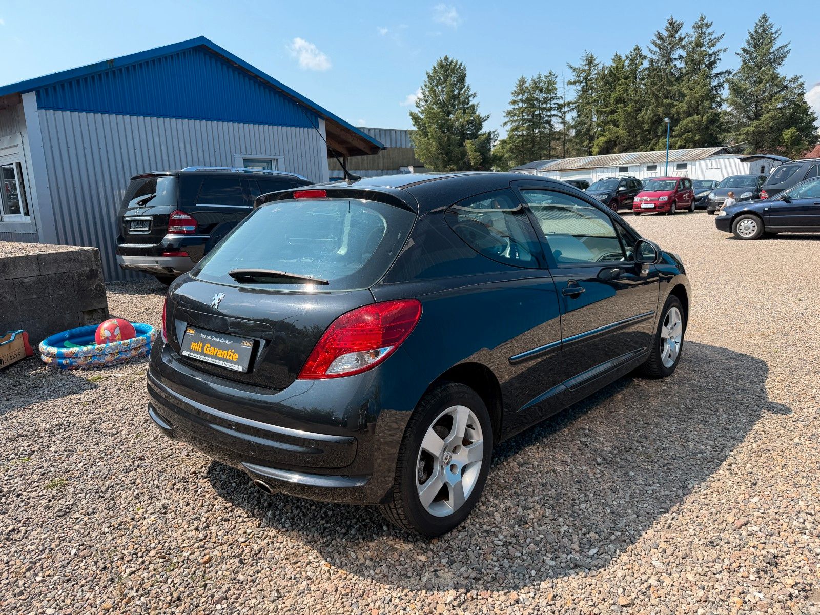 Fahrzeugabbildung Peugeot 207 Premium**Automatik*Allwetter*PDC**