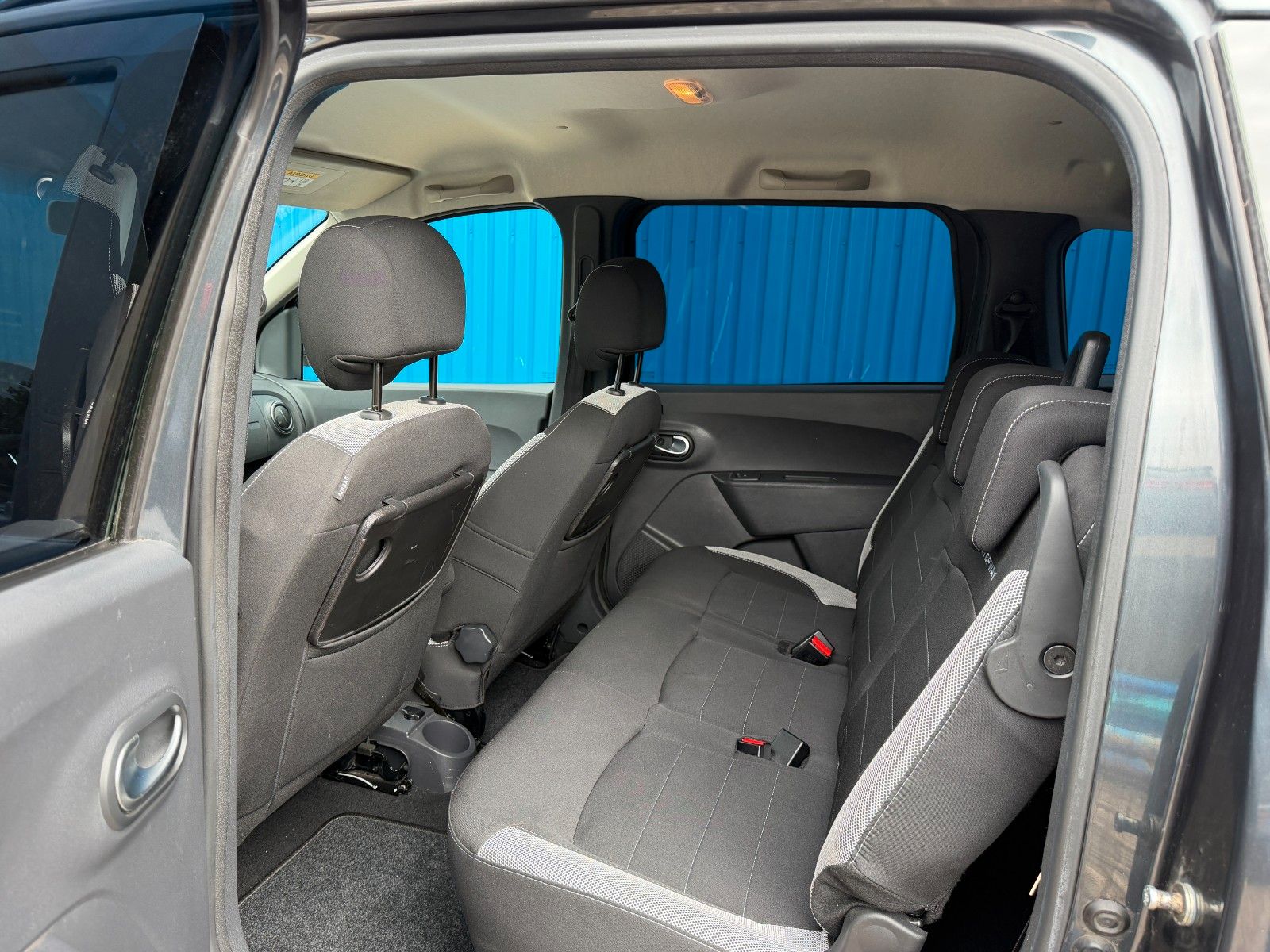 Fahrzeugabbildung Dacia Lodgy Stepway**7 Sitzer*Tempomat*Navi*Toch**