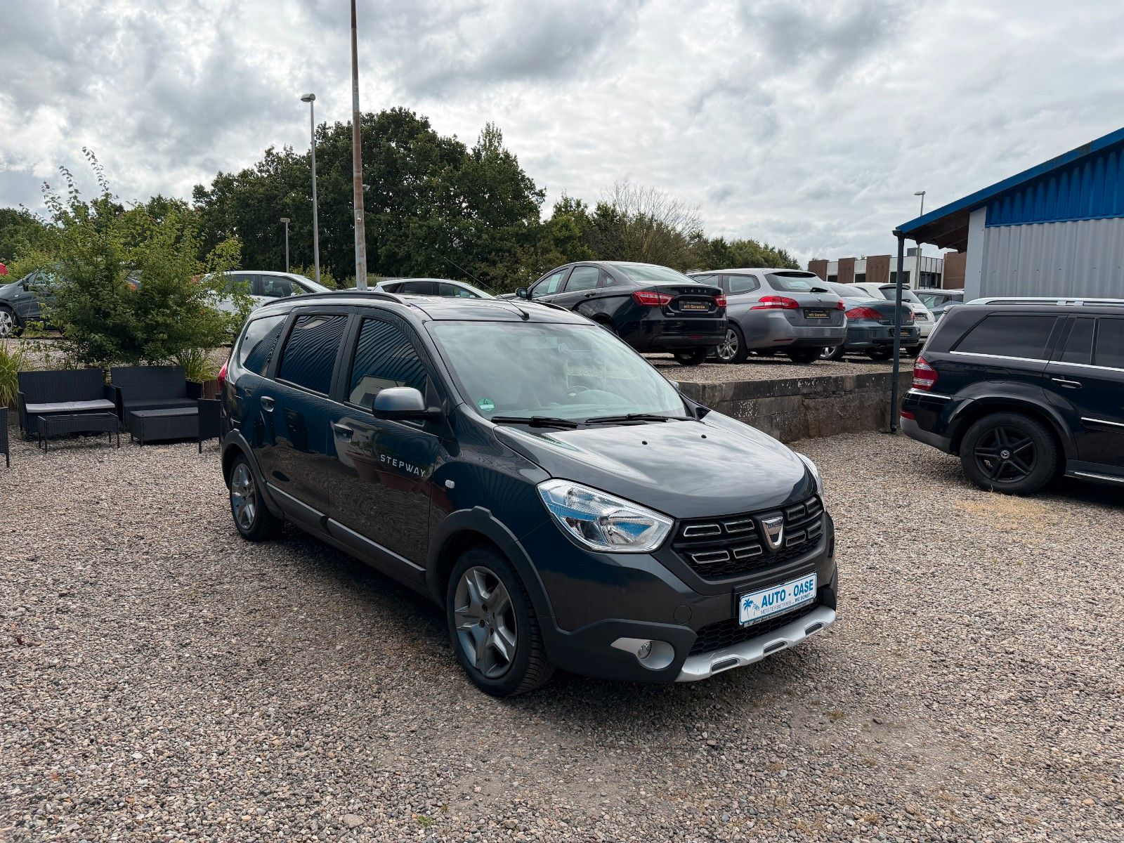 Fahrzeugabbildung Dacia Lodgy Stepway**7 Sitzer*Tempomat*Navi*Toch**