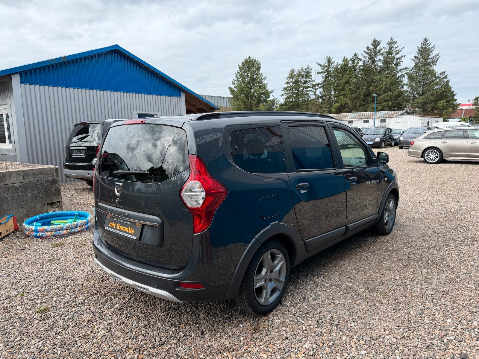 Fahrzeugabbildung Dacia Lodgy Stepway**7 Sitzer*Tempomat*Navi*Toch**