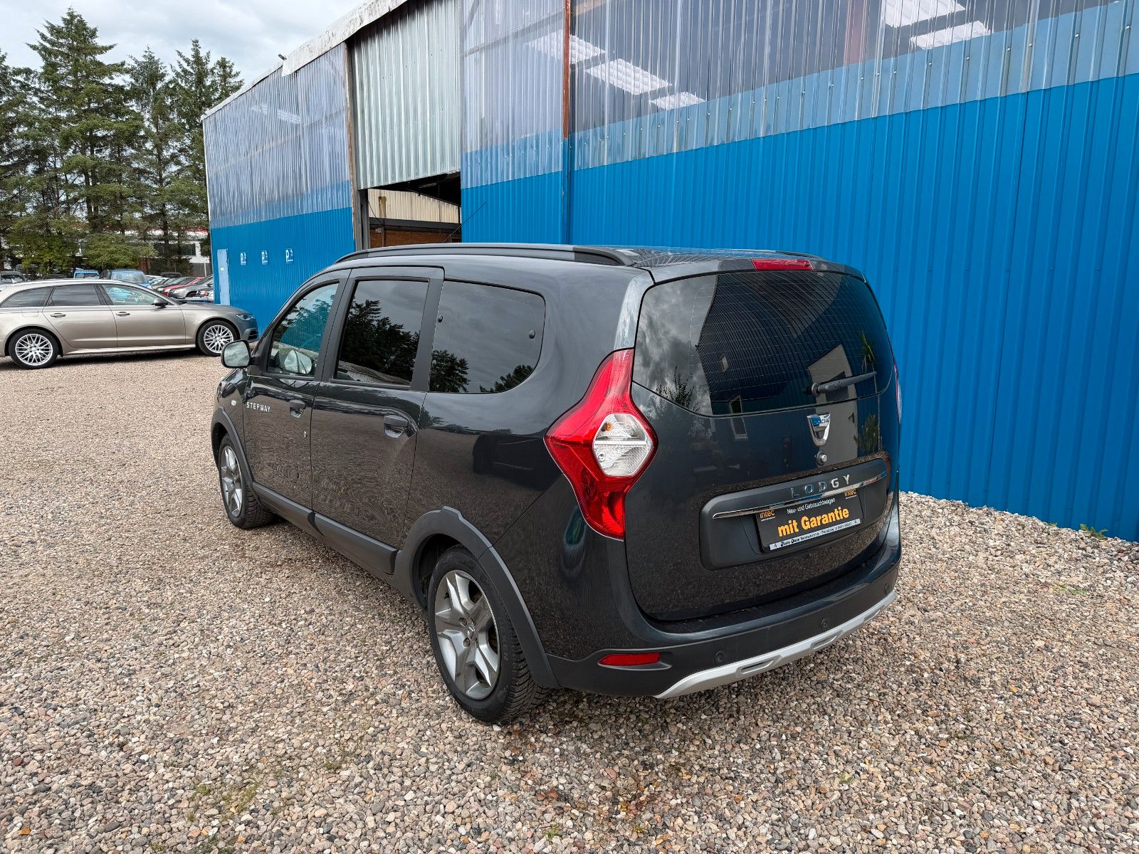 Fahrzeugabbildung Dacia Lodgy Stepway**7 Sitzer*Tempomat*Navi*Toch**