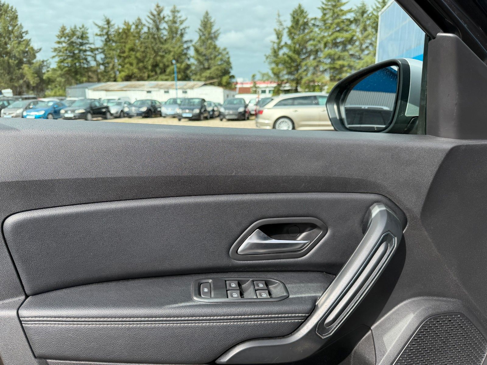 Fahrzeugabbildung Dacia Duster II Prestige*360 grad Kamera*AHK*Sitzhzng*