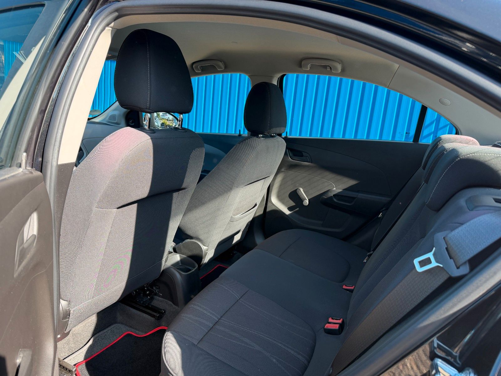 Fahrzeugabbildung Chevrolet Aveo Lim. LT**1.Hand*TOP gepflegt*Allwetter**