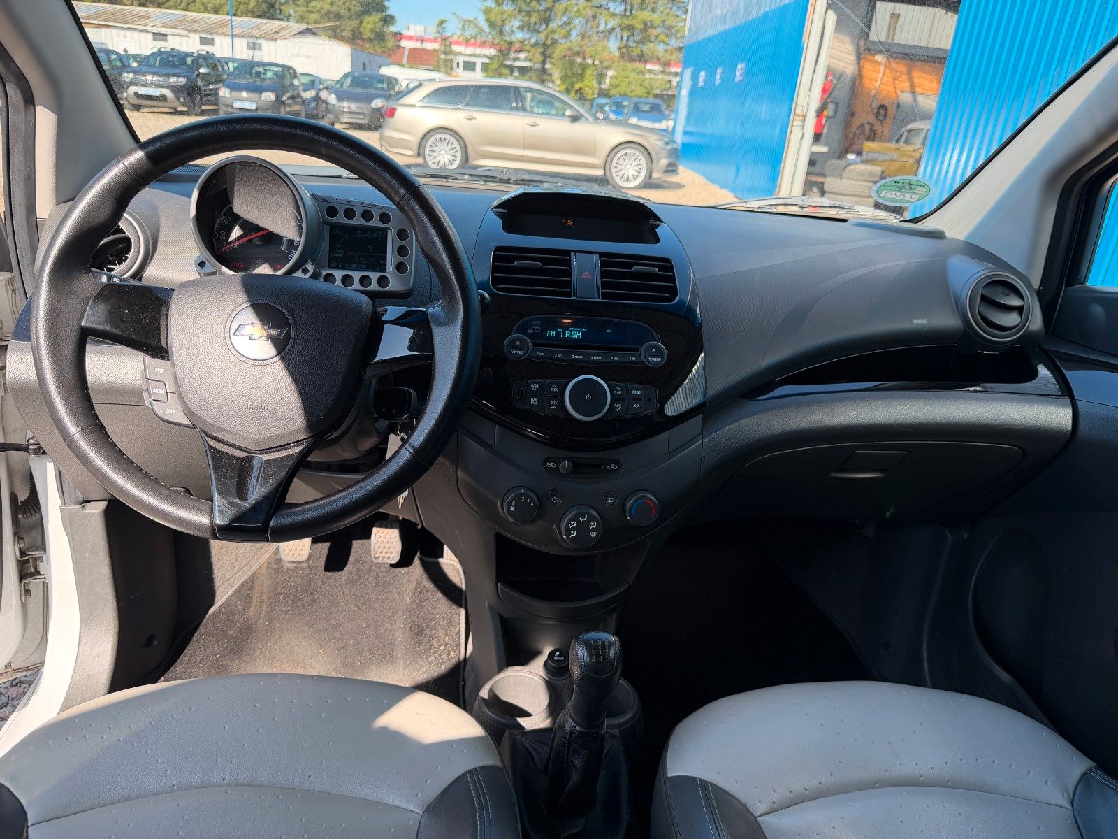 Fahrzeugabbildung Chevrolet Spark LS**Vollleder*HU 05/27*PDC*ALU*Allwetter**