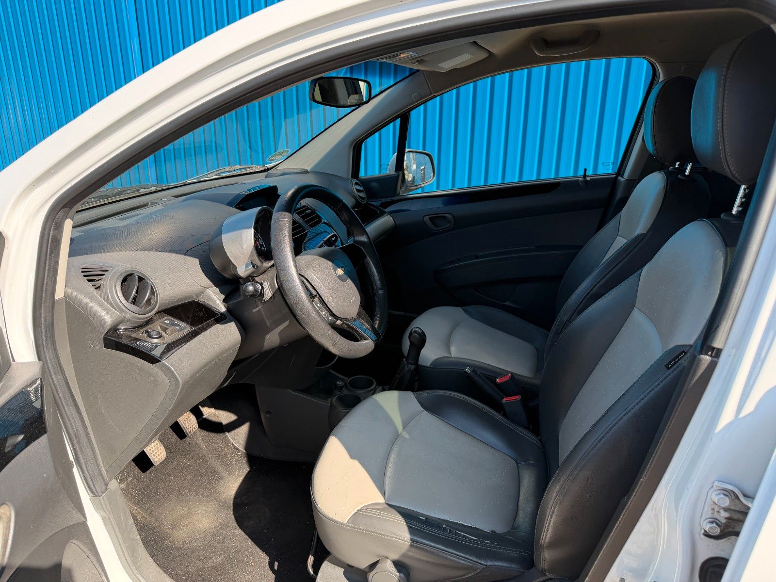 Fahrzeugabbildung Chevrolet Spark LS**Vollleder*HU 05/27*PDC*ALU*Allwetter**