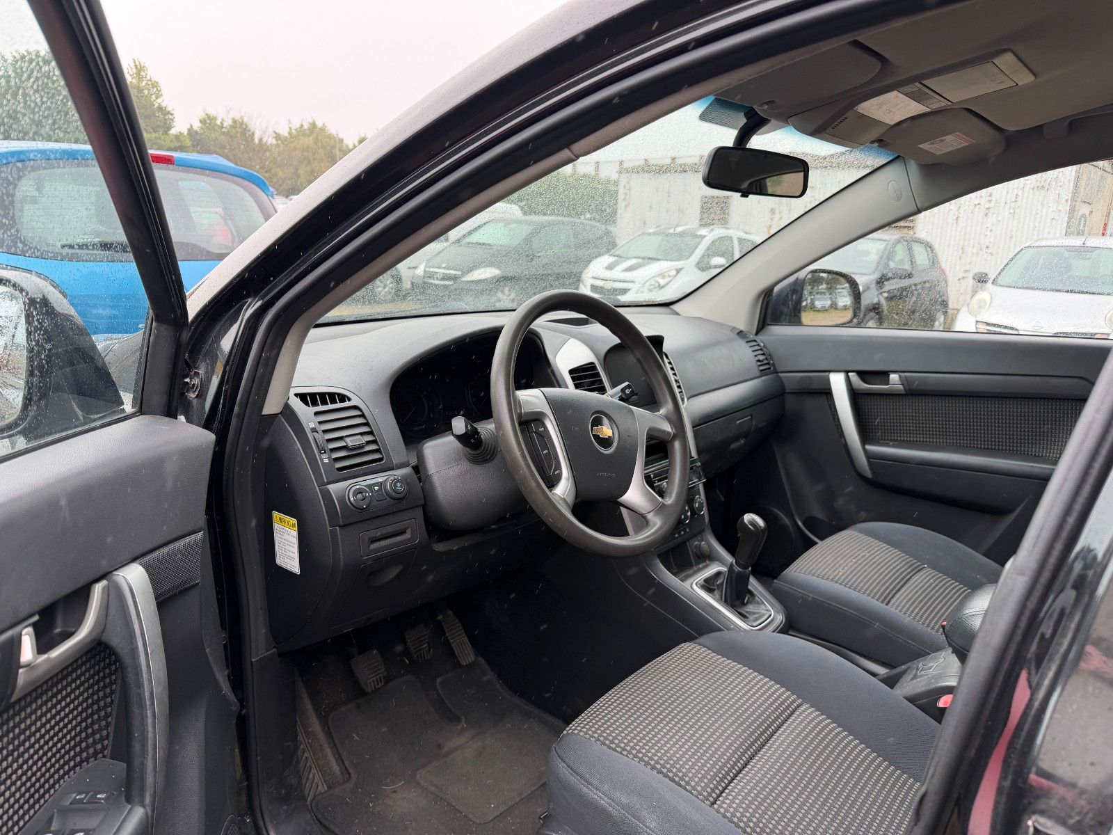 Fahrzeugabbildung Chevrolet Captiva 2.4 LS 2WD**Motorschaden**