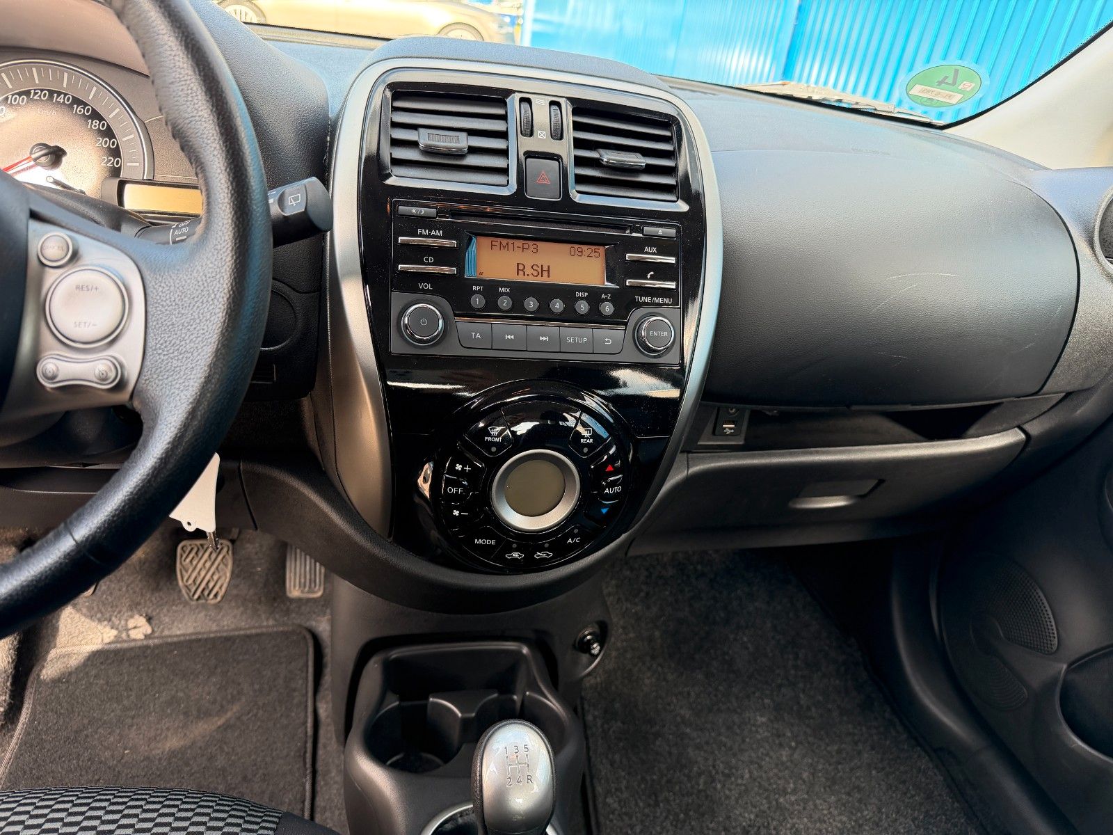 Fahrzeugabbildung Nissan Micra Acenta**Tempomat*Sitzhzng.*2.Hand**