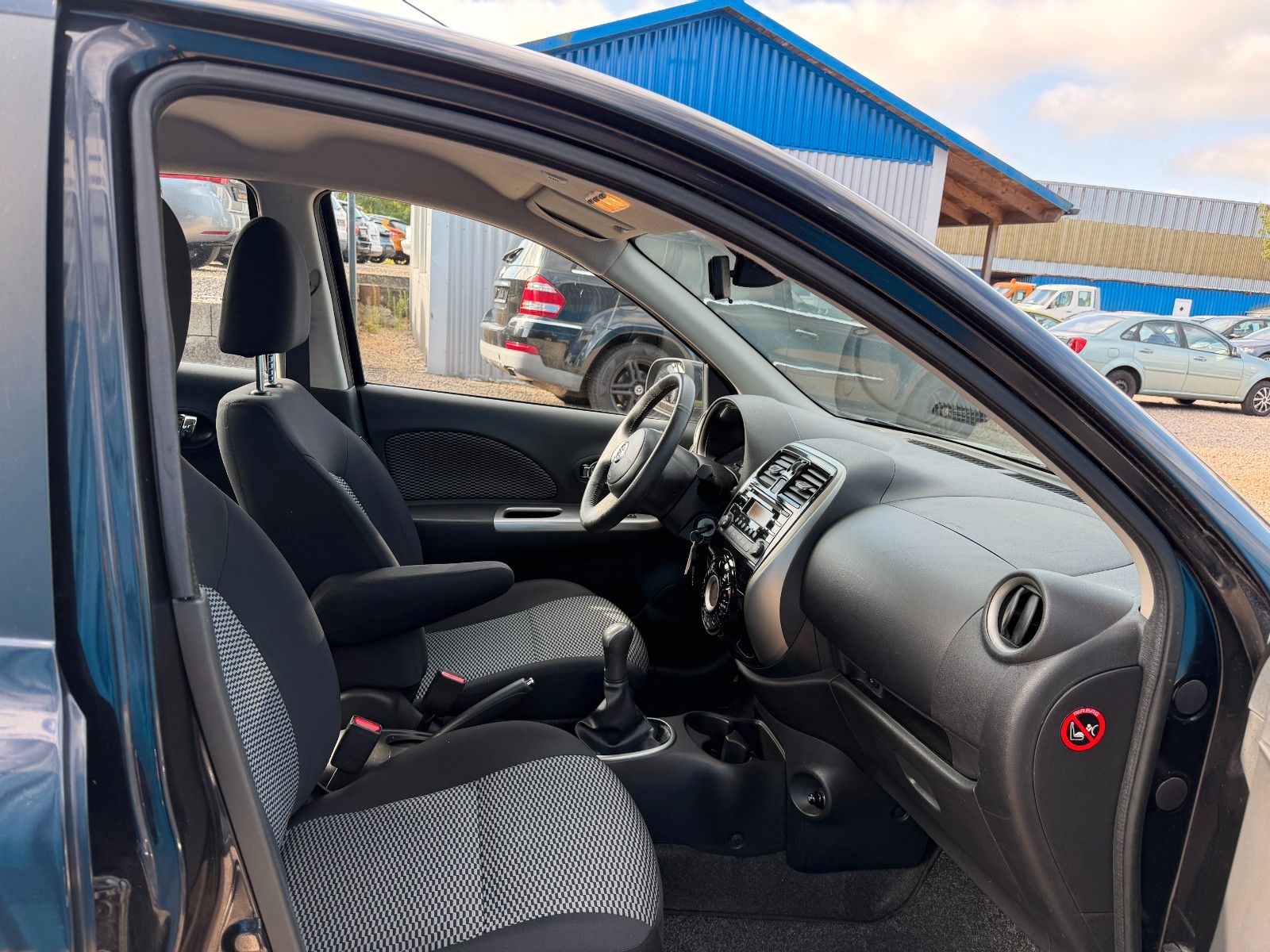 Fahrzeugabbildung Nissan Micra Acenta**Tempomat*Sitzhzng.*2.Hand**
