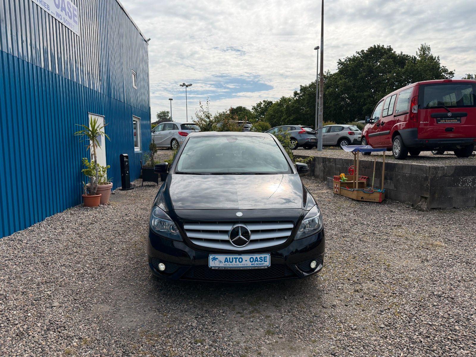 Fahrzeugabbildung Mercedes-Benz B 180 CDI / d**Klima**AHK**Rückfahrkamera**