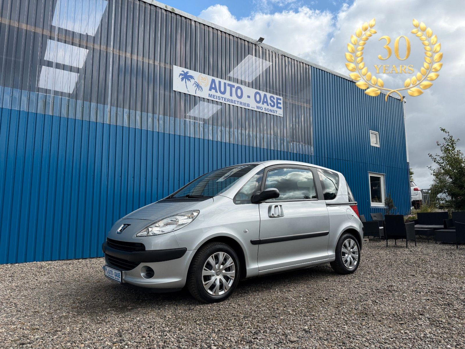 Fahrzeugabbildung Peugeot 1007 Filou**2 Schiebetüren*2.Hand*82 TKM**