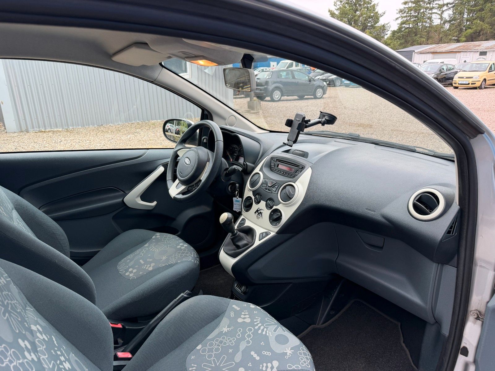Fahrzeugabbildung Ford Ka Trend**1.Hand*Klima*Sitzhzng*Allwetter**
