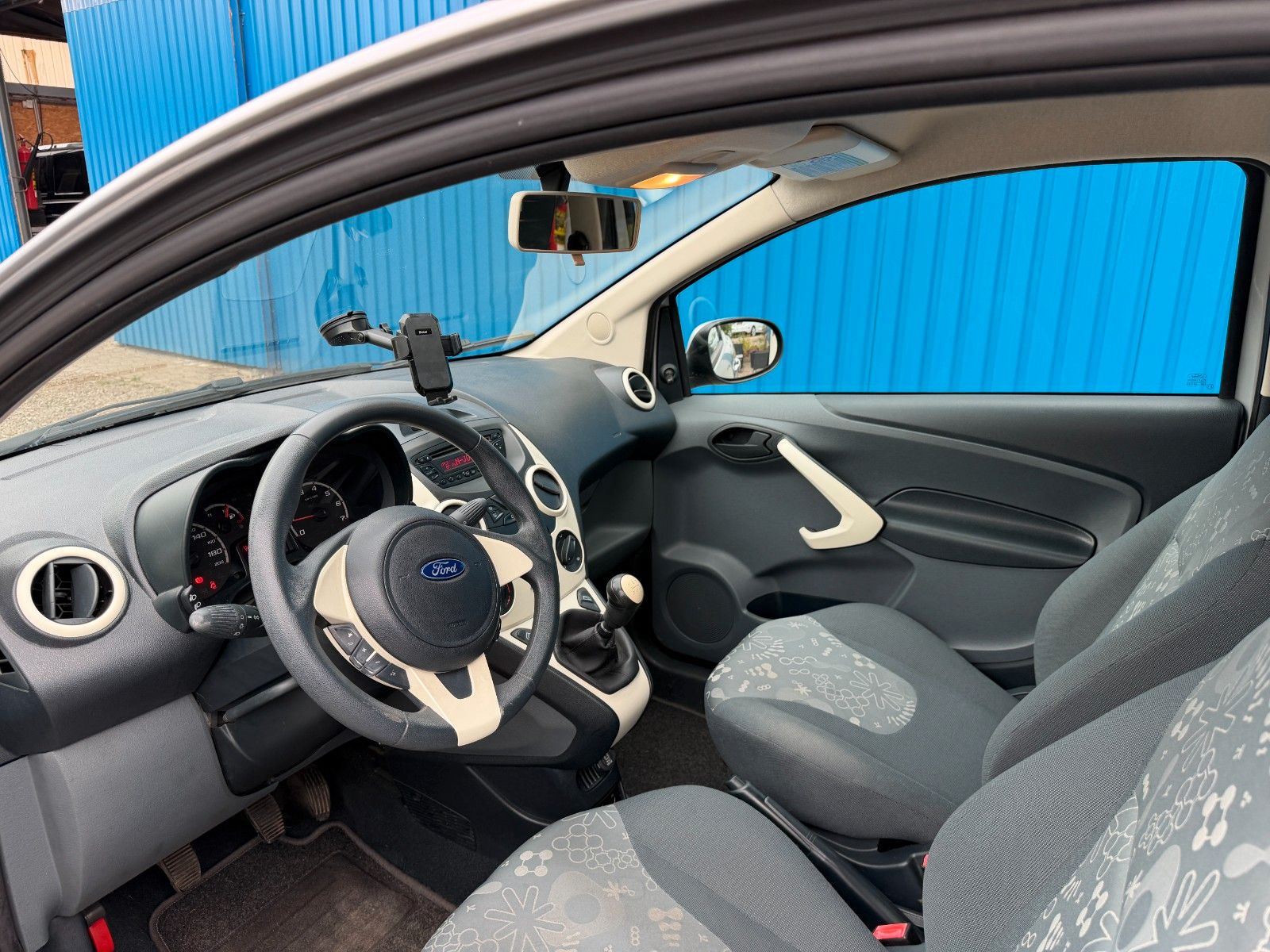 Fahrzeugabbildung Ford Ka Trend**1.Hand*Klima*Sitzhzng*Allwetter**