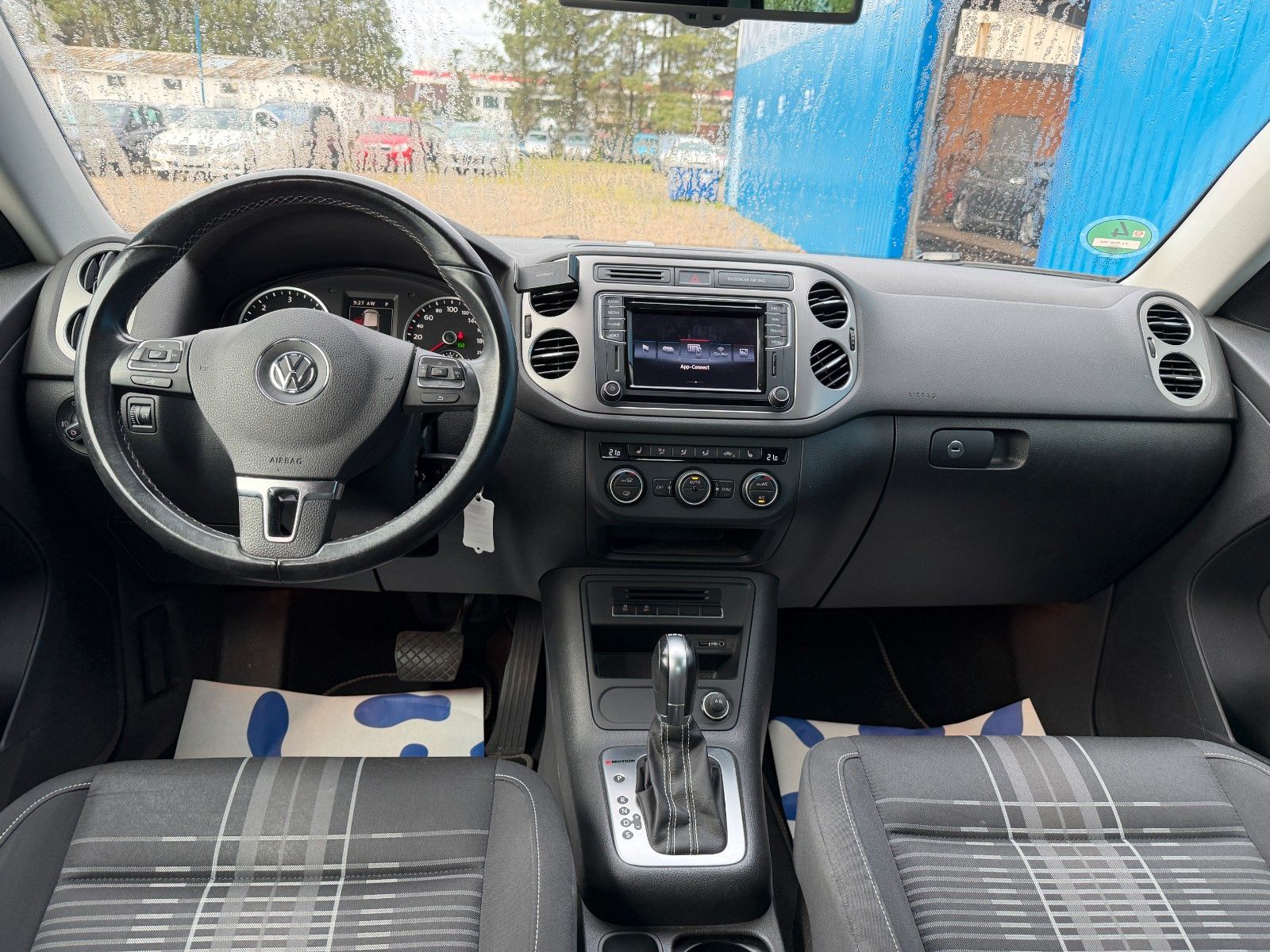 Fahrzeugabbildung Volkswagen Tiguan Lounge Sport & Style 4Motion**1.HAND**