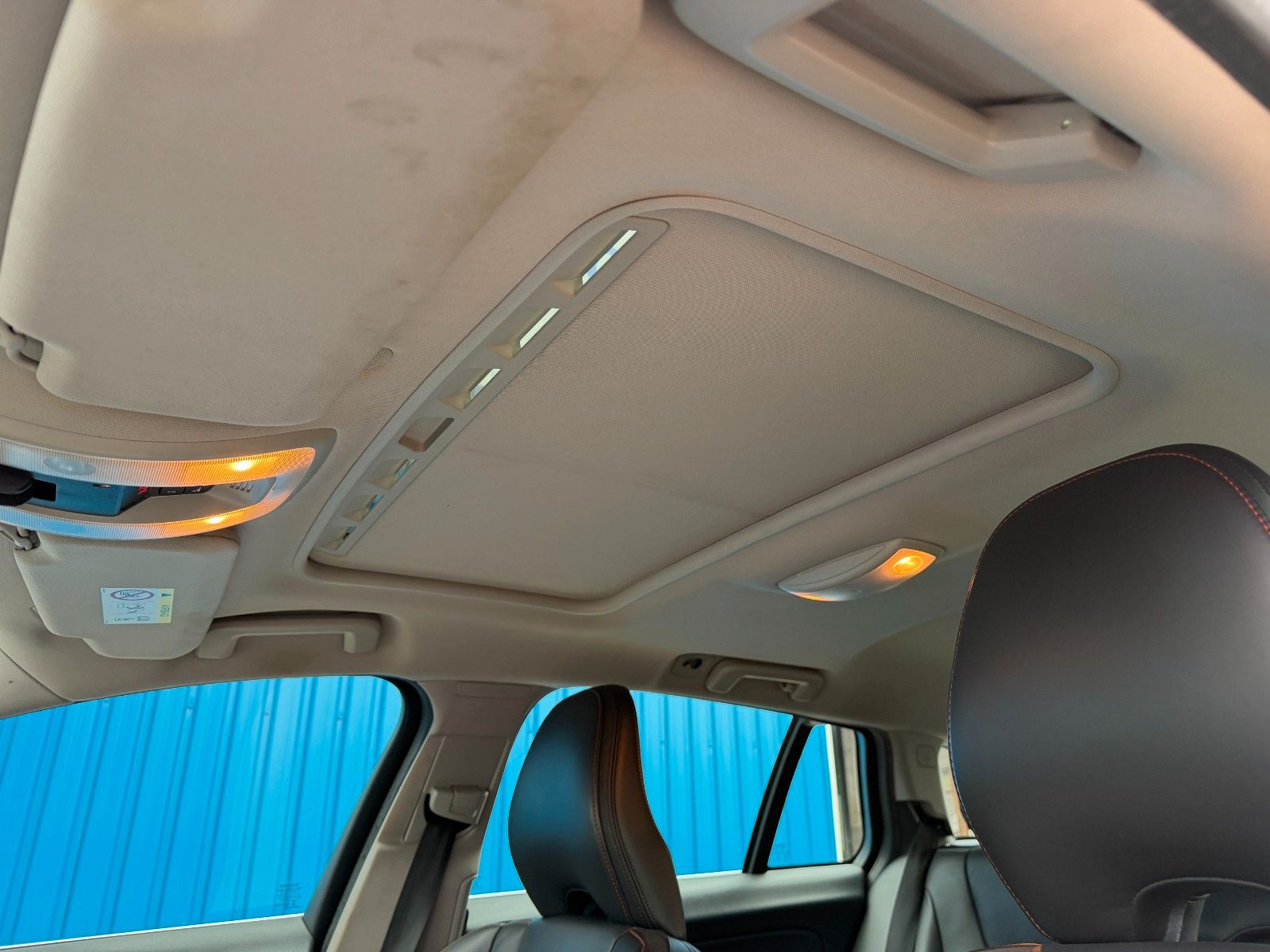Fahrzeugabbildung Volvo V60 Kombi Ocean Race**Automatik*Tempomat**
