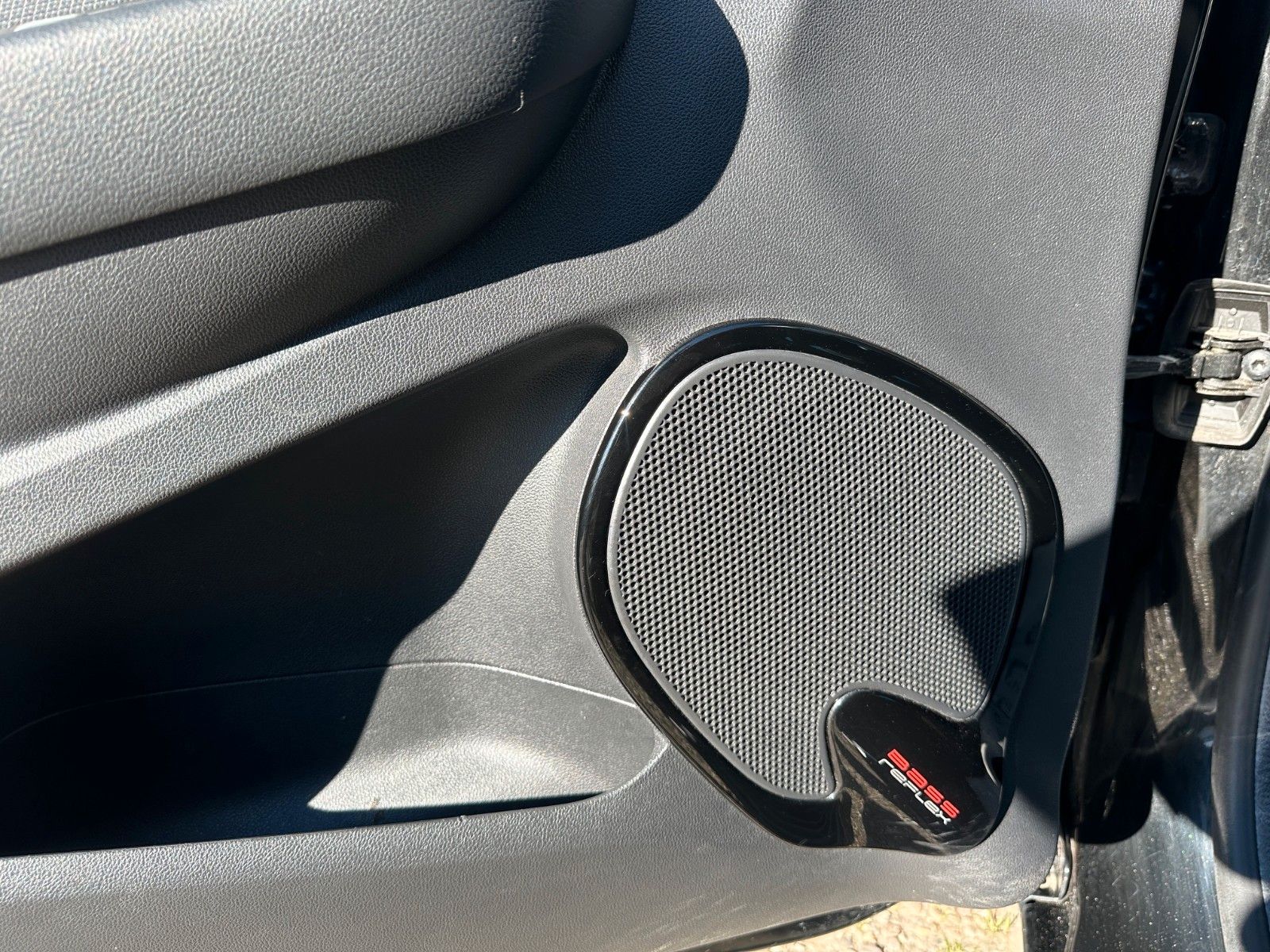 Fahrzeugabbildung Renault Clio IV Grandtour Limited**Navi*Tempomat**
