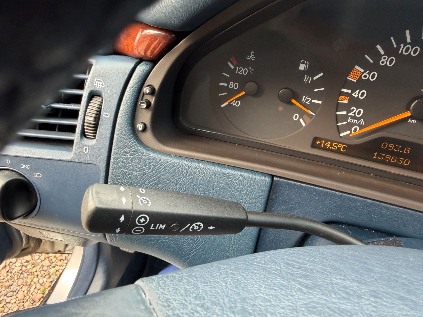 Fahrzeugabbildung Mercedes-Benz E 280*Automatik**Xenon*PDC*Klima*