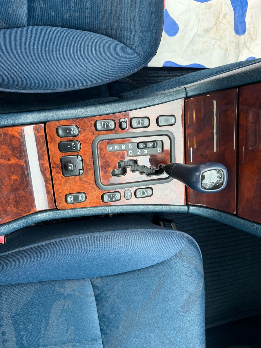 Fahrzeugabbildung Mercedes-Benz E 280*Automatik**Xenon*PDC*Klima*