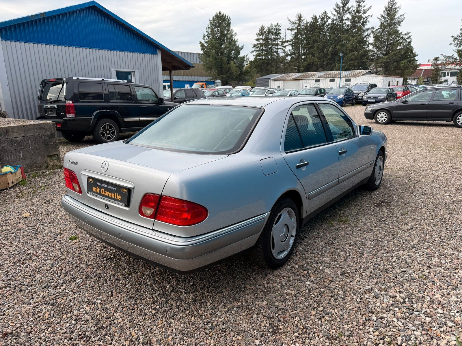 Fahrzeugabbildung Mercedes-Benz E 280*Automatik**Xenon*PDC*Klima*