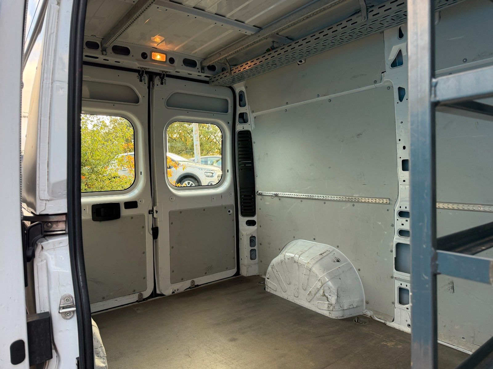 Fahrzeugabbildung Fiat Ducato Hochr.-Kasten 30 150 L2H2*Kamera*Tempomat