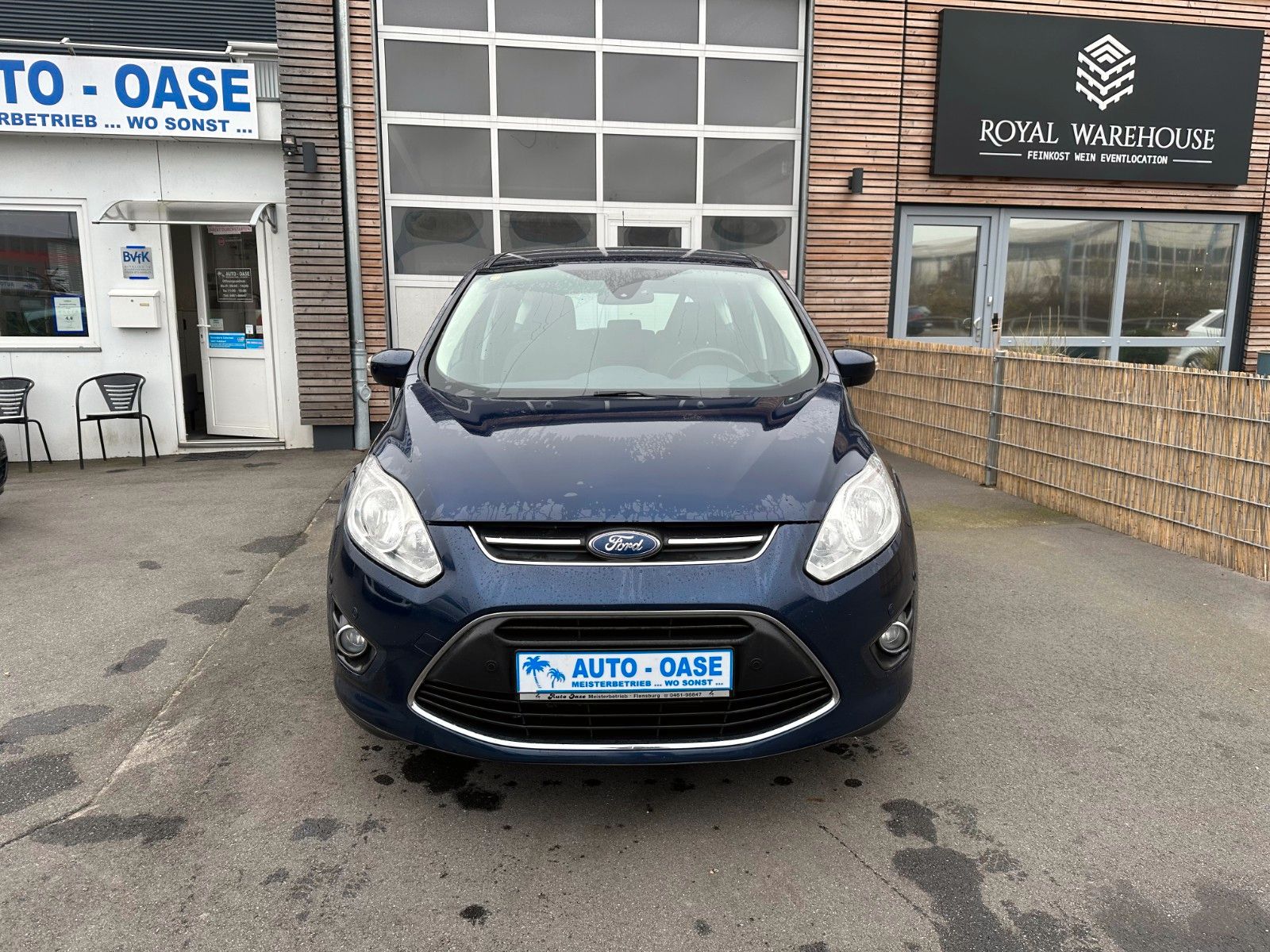 Fahrzeugabbildung Ford C-Max Champions Edition **PDC*Bluet.*SitzH.**